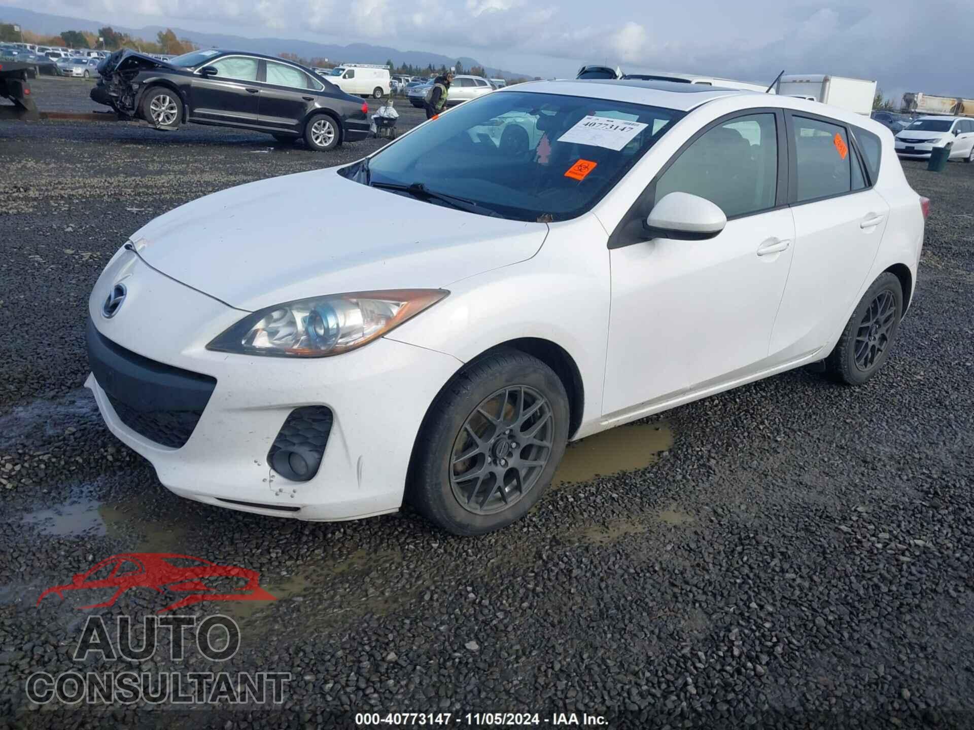 MAZDA MAZDA3 2012 - JM1BL1L8XC1572893