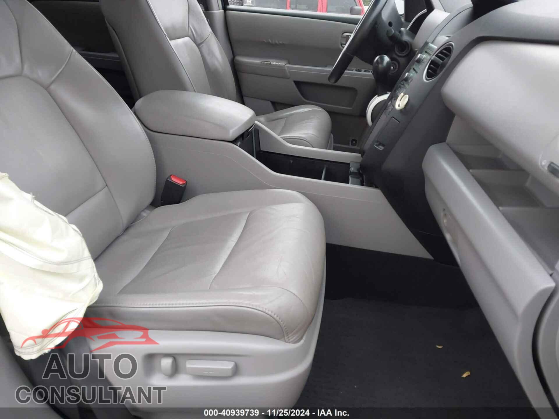 HONDA PILOT 2009 - 5FNYF48679B019905