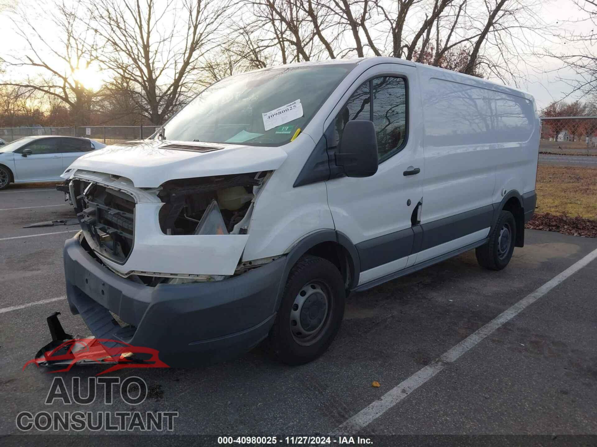 FORD TRANSIT-250 2015 - 1FTNR1YM9FKA10872