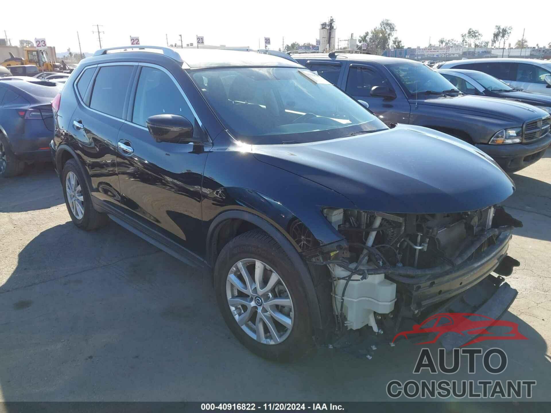 NISSAN ROGUE 2017 - KNMAT2MT6HP509377