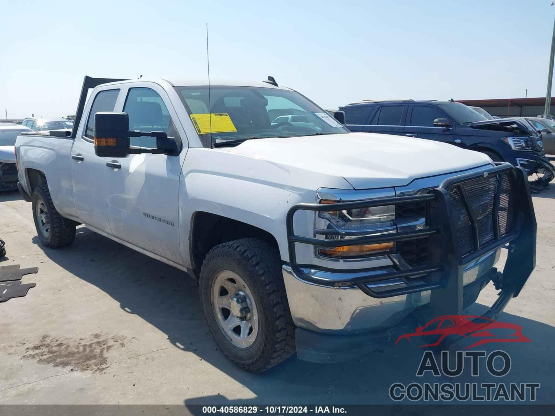 CHEVROLET SILVERADO 1500 2018 - 1GCVKNEC8JZ365037
