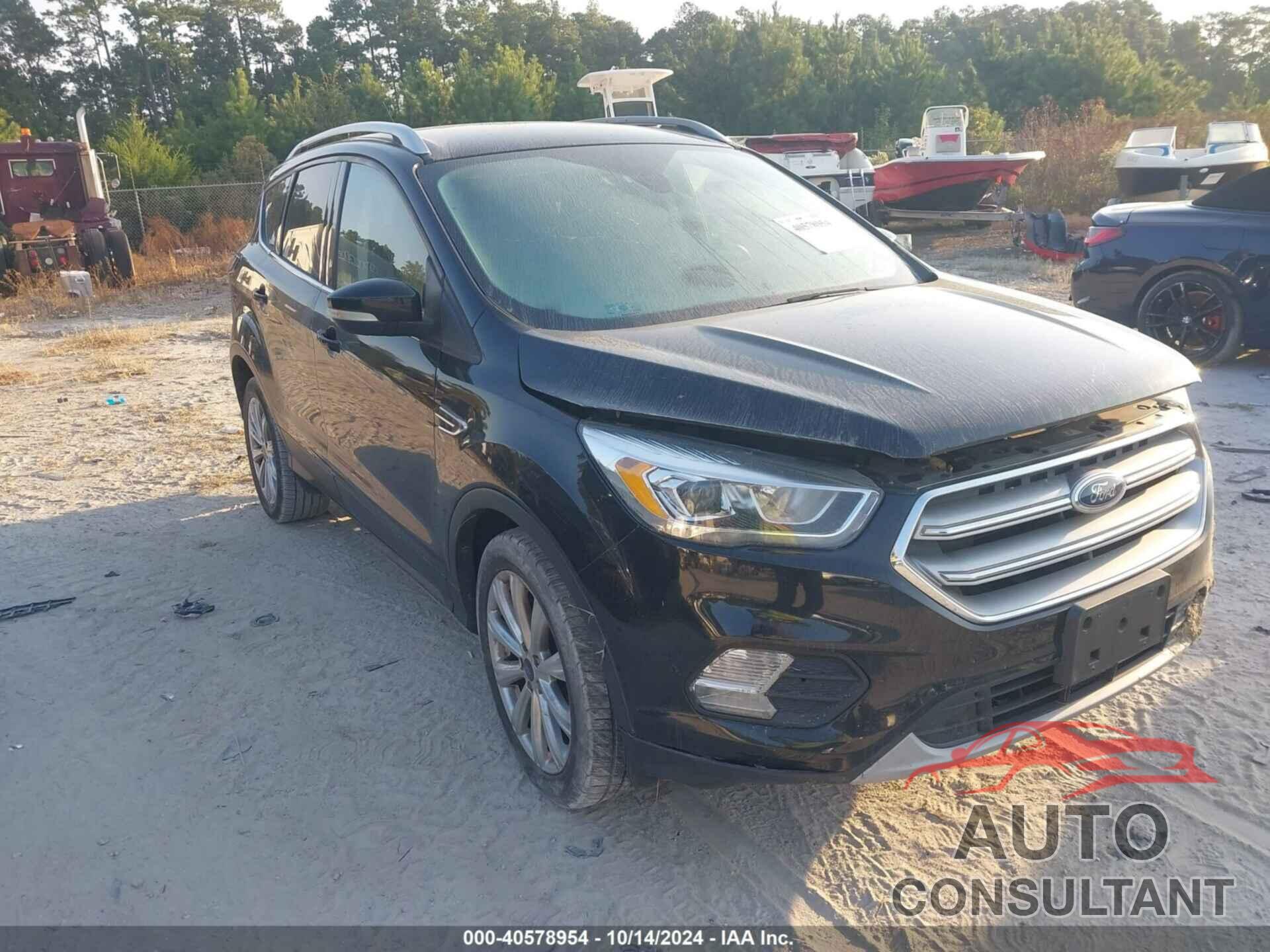 FORD ESCAPE 2017 - 1FMCU0JD0HUD05534