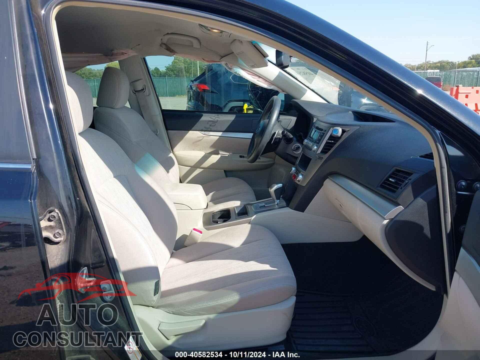 SUBARU OUTBACK 2014 - 4S4BRBAC2E3327861