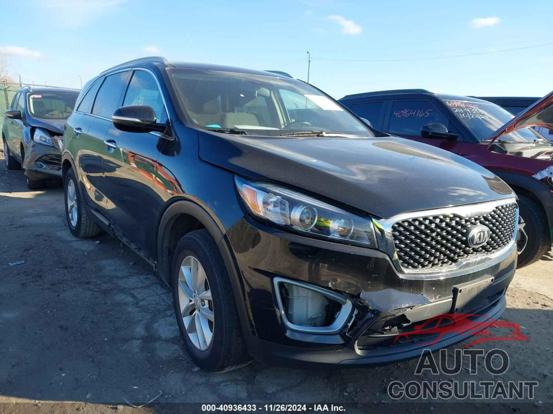 KIA SORENTO 2018 - 5XYPG4A39JG385905