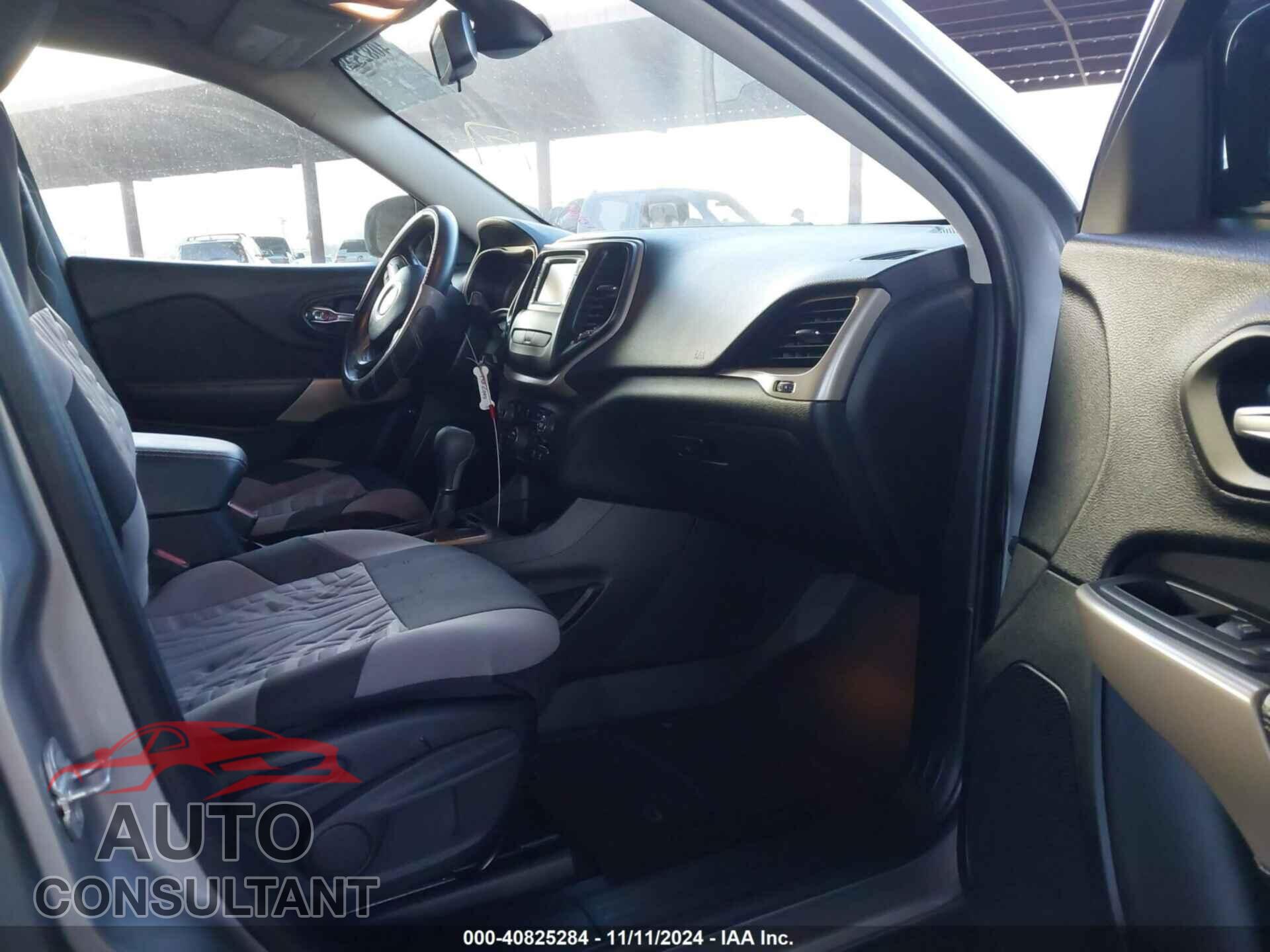 JEEP CHEROKEE 2017 - 1C4PJLCB0HD221399
