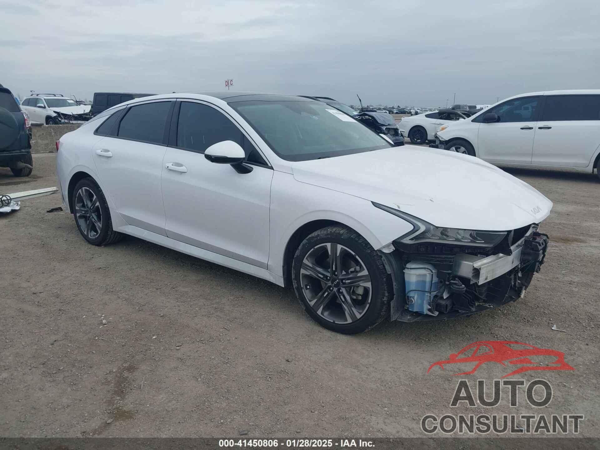 KIA K5 2022 - 5XXG34J28NG123726
