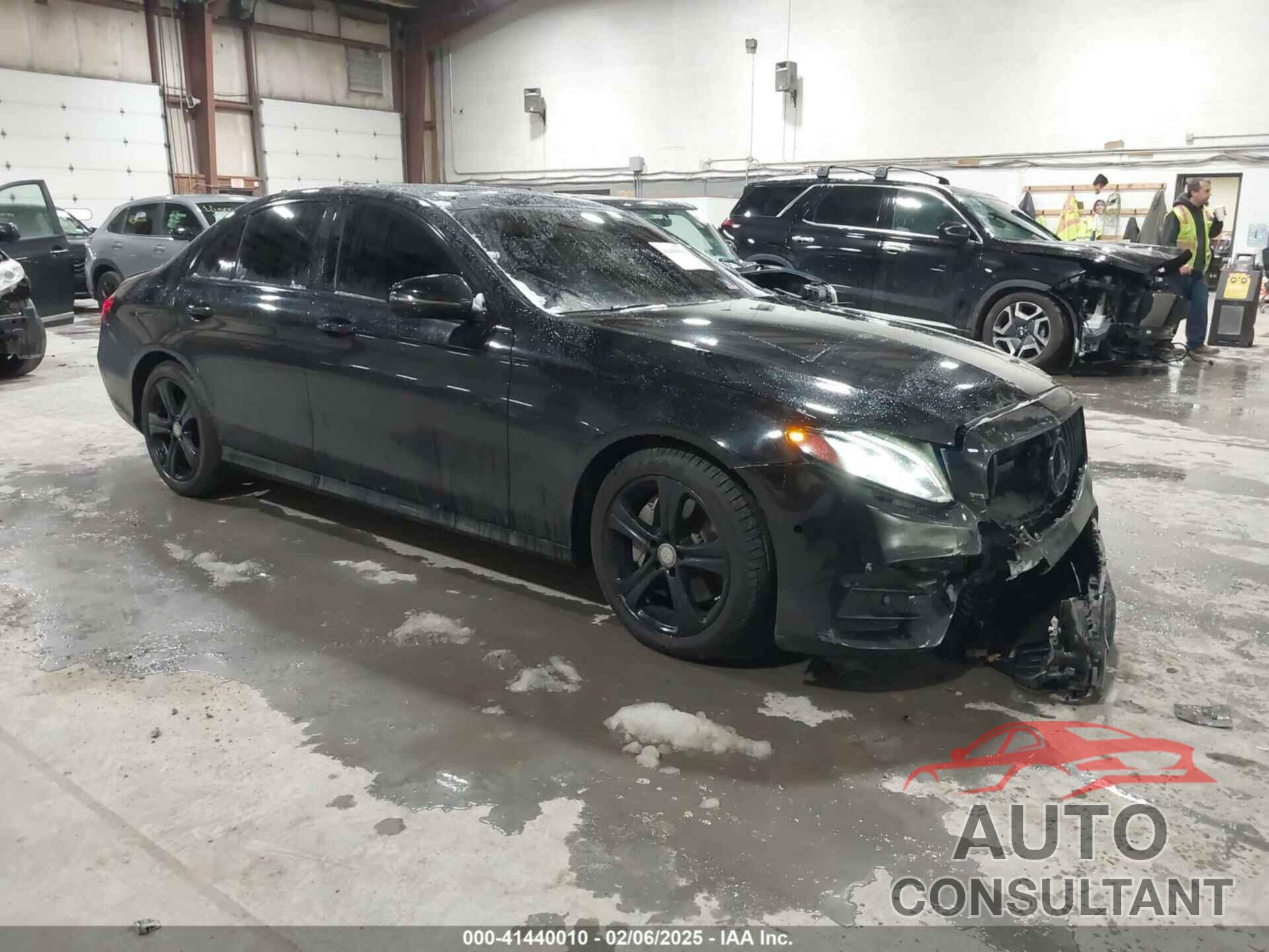 MERCEDES-BENZ E 300 2017 - WDDZF4KB1HA181200