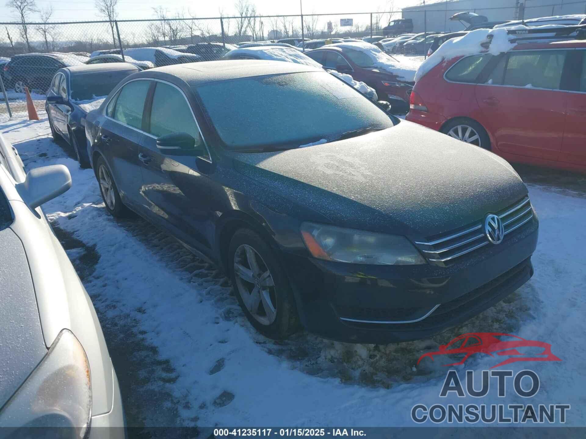 VOLKSWAGEN PASSAT 2013 - 1VWBP7A39DC148493