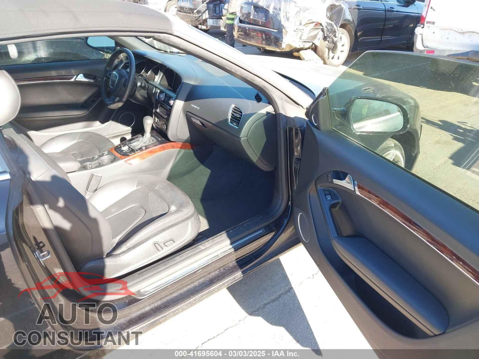 AUDI A5 2012 - WAULFAFH4CN005186