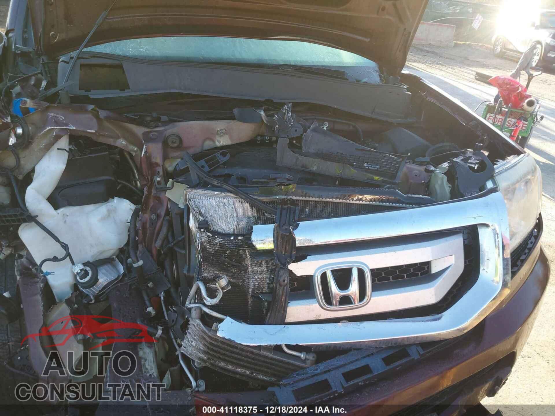 HONDA PILOT 2011 - 5FNYF4H60BB015491