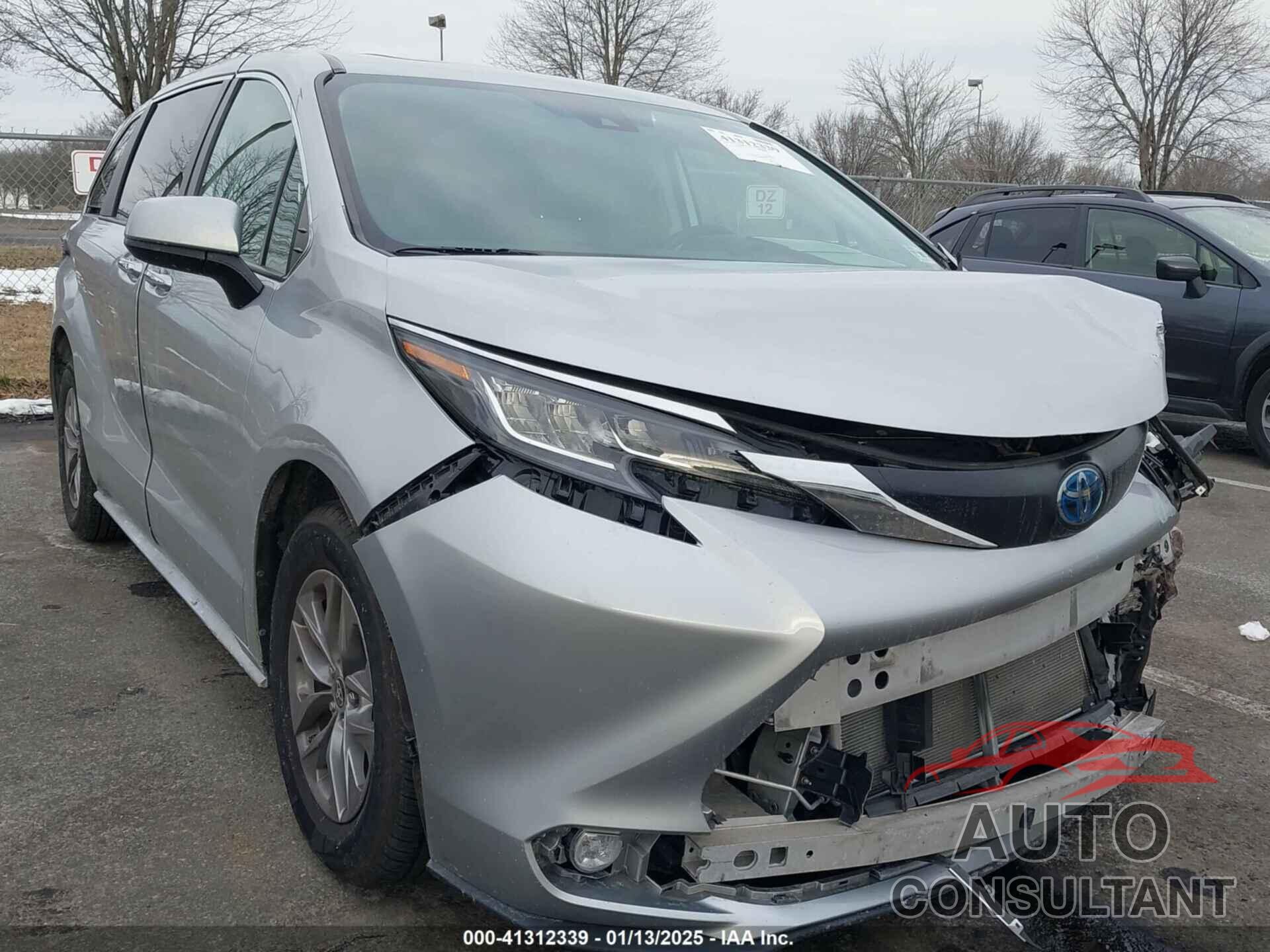 TOYOTA SIENNA 2022 - 5TDYRKEC1NS103519