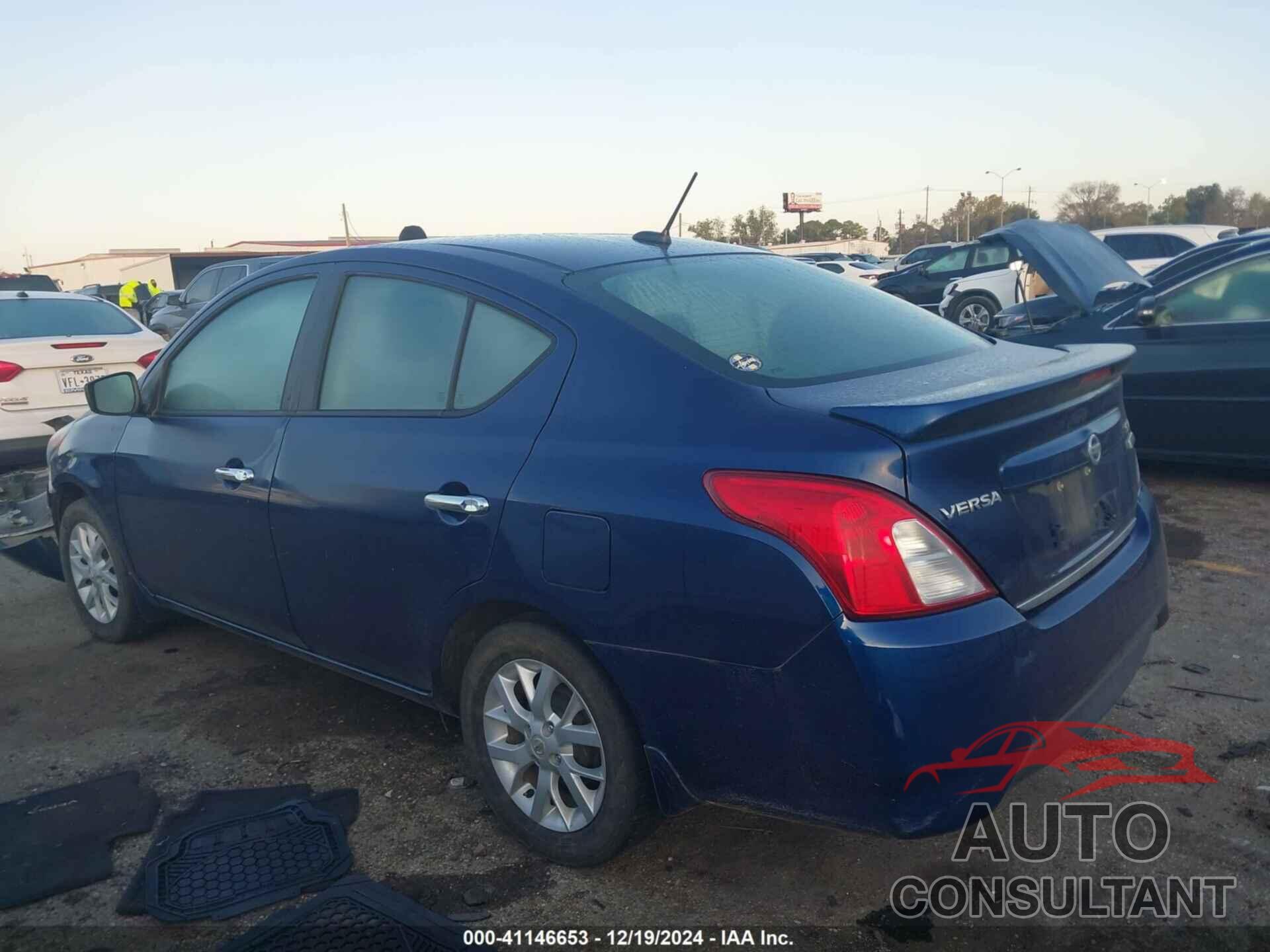 NISSAN VERSA 2018 - 3N1CN7APXJL841933