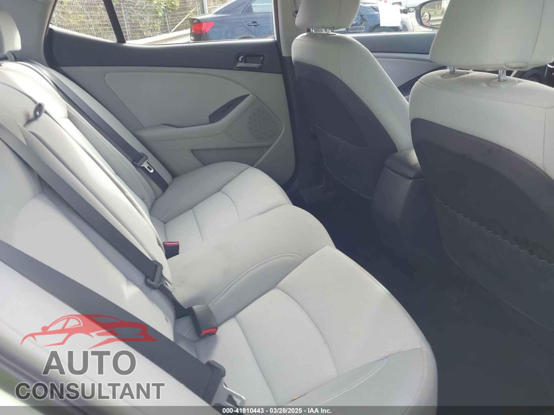 KIA OPTIMA 2013 - KNAGM4A70D5336517