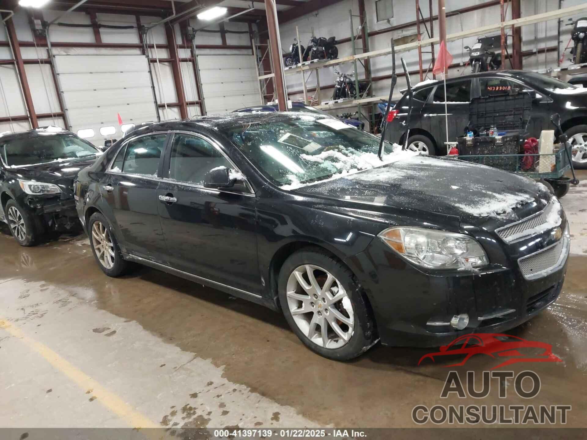 CHEVROLET MALIBU 2010 - 1G1ZE5E7XAF237551