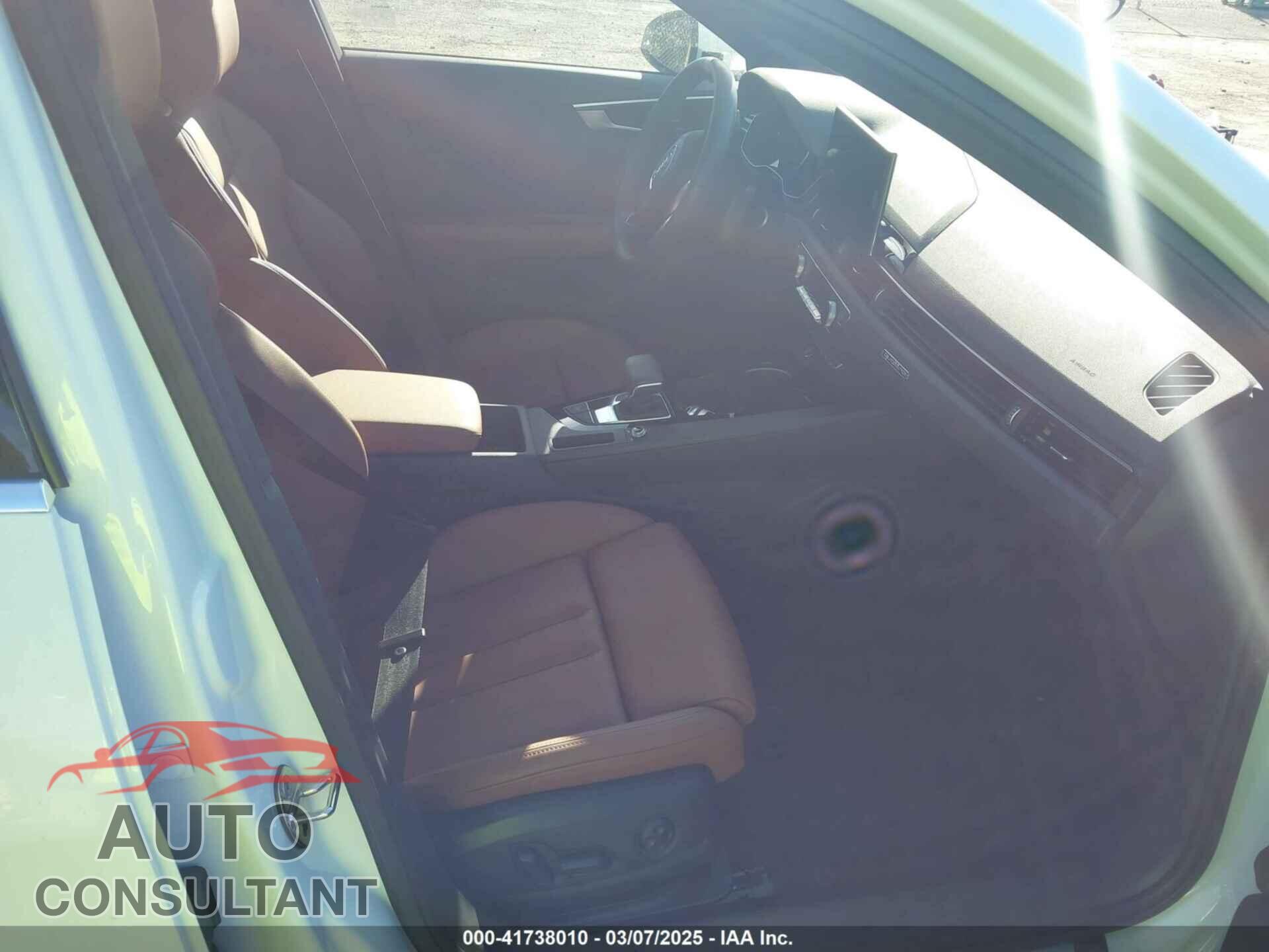 AUDI A4 2024 - WAUDAAF49RN001904