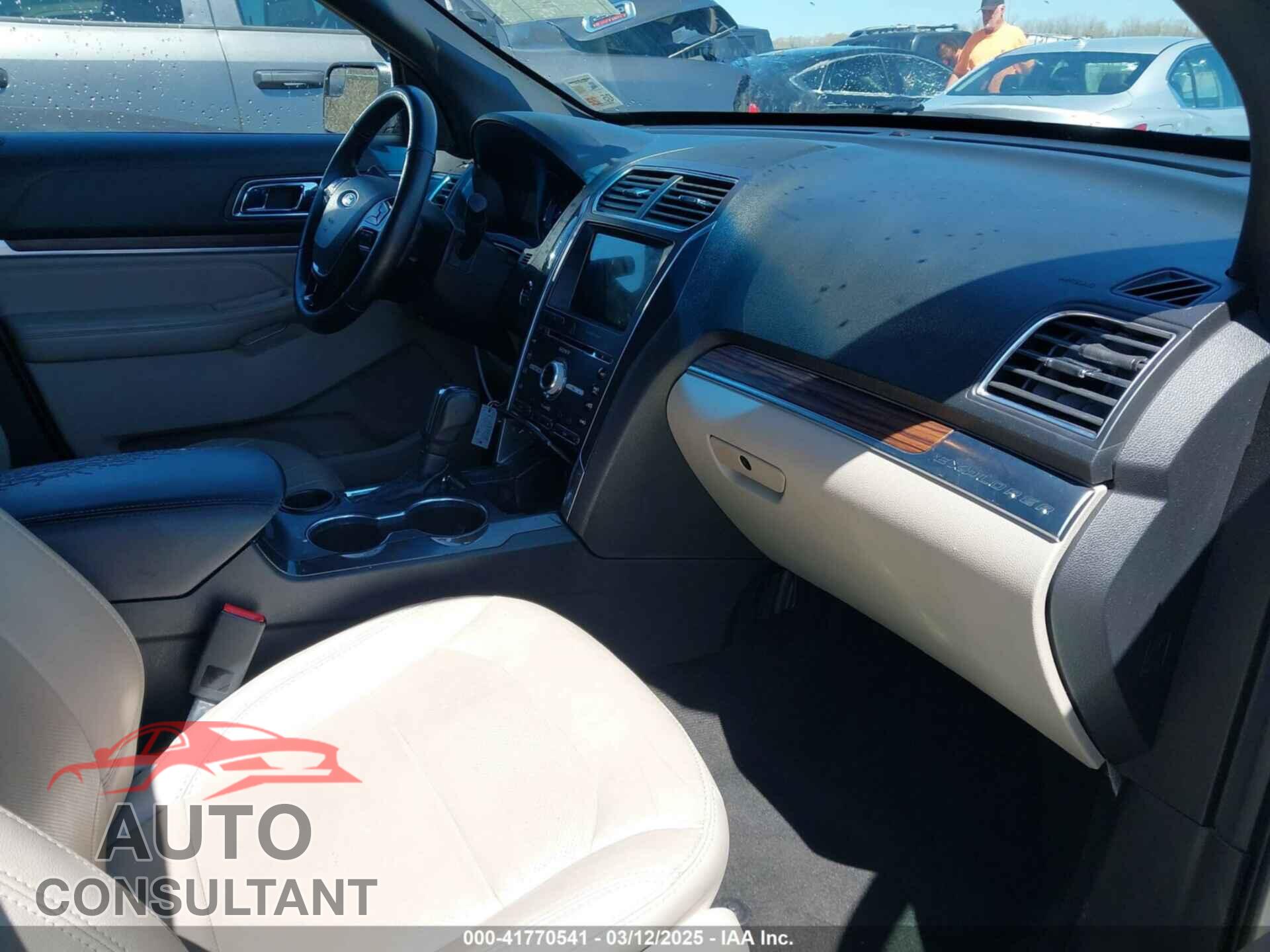 FORD EXPLORER 2018 - 1FM5K7F89JGB32992