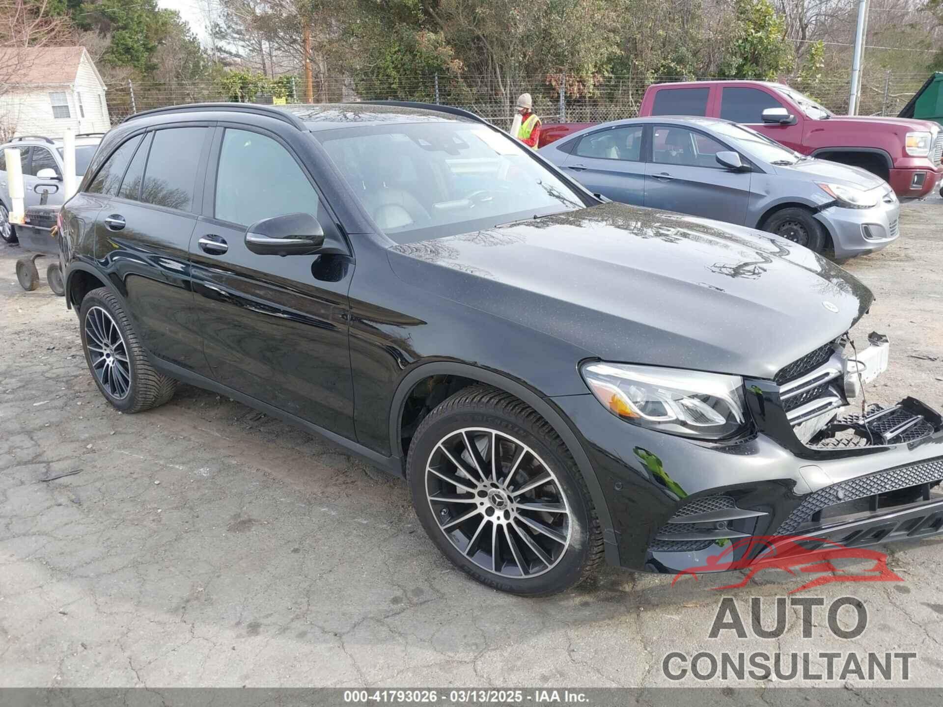 MERCEDES-BENZ GLC 300 2018 - WDC0G4KB9JV074128