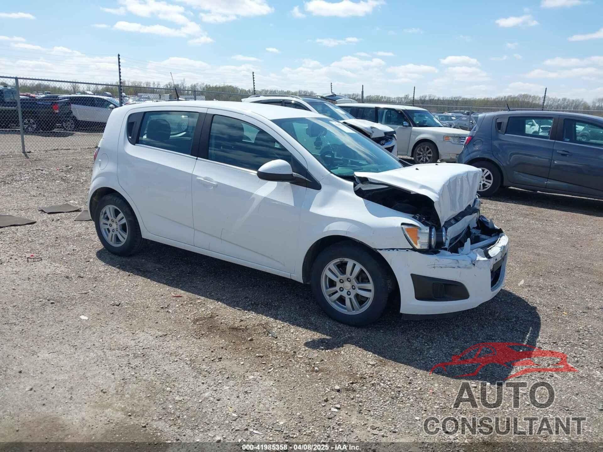 CHEVROLET SONIC 2014 - 1G1JC6SH5E4190291