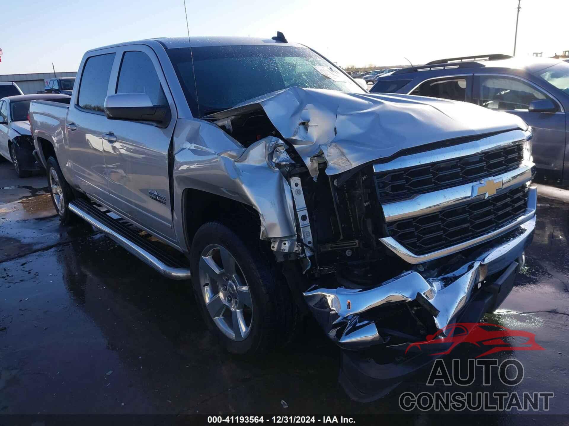 CHEVROLET SILVERADO 1500 2018 - 3GCPCREC6JG560602
