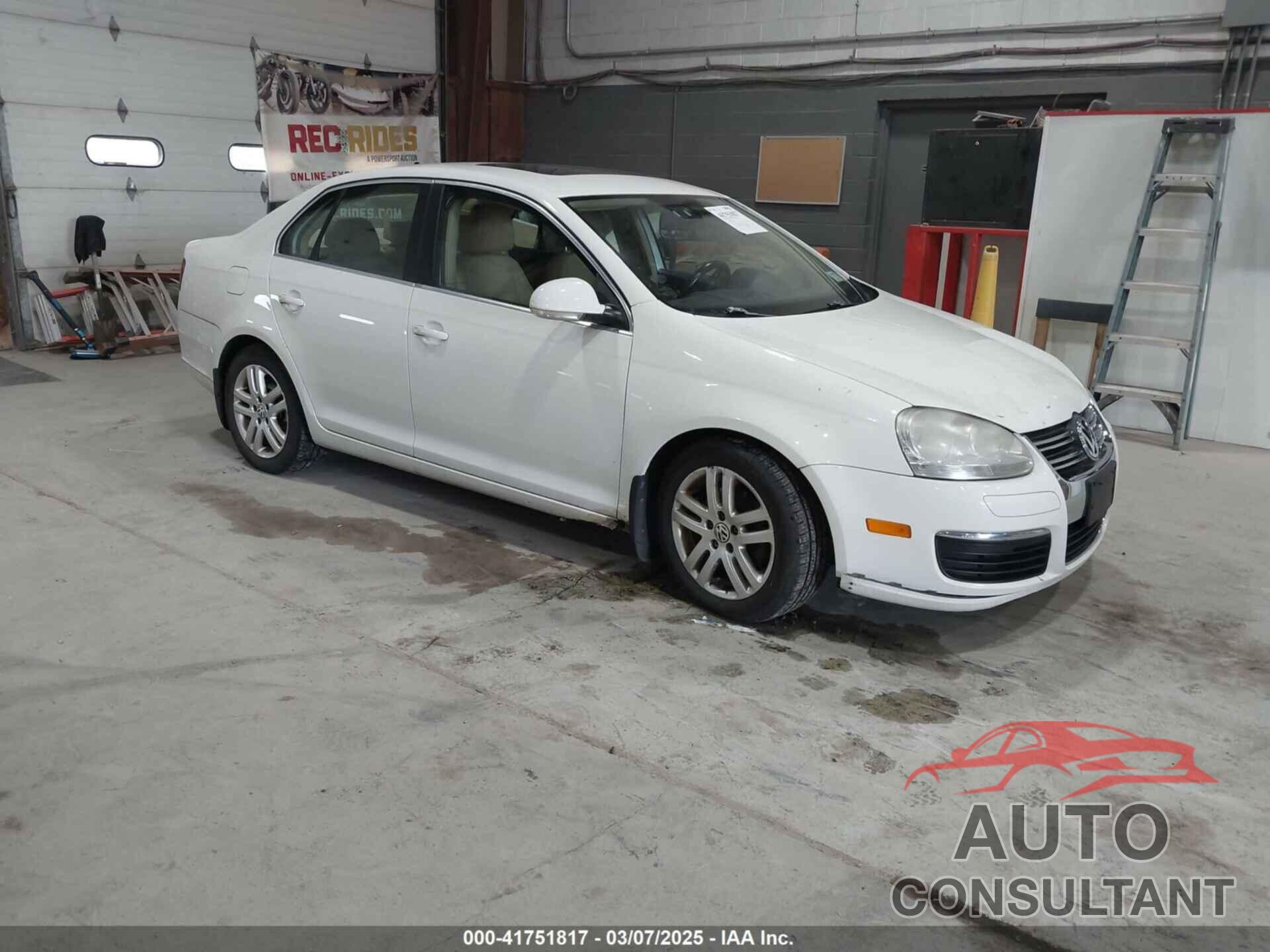 VOLKSWAGEN JETTA 2009 - 3VWRL81K19M120894