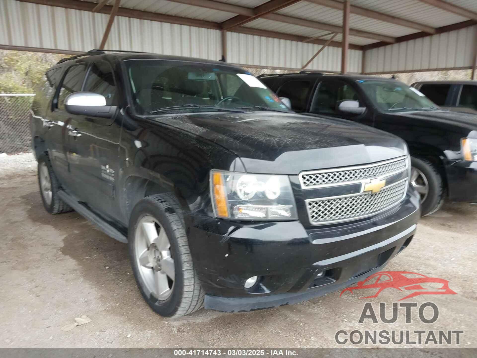 CHEVROLET TAHOE 2013 - 1GNSCAE01DR121580