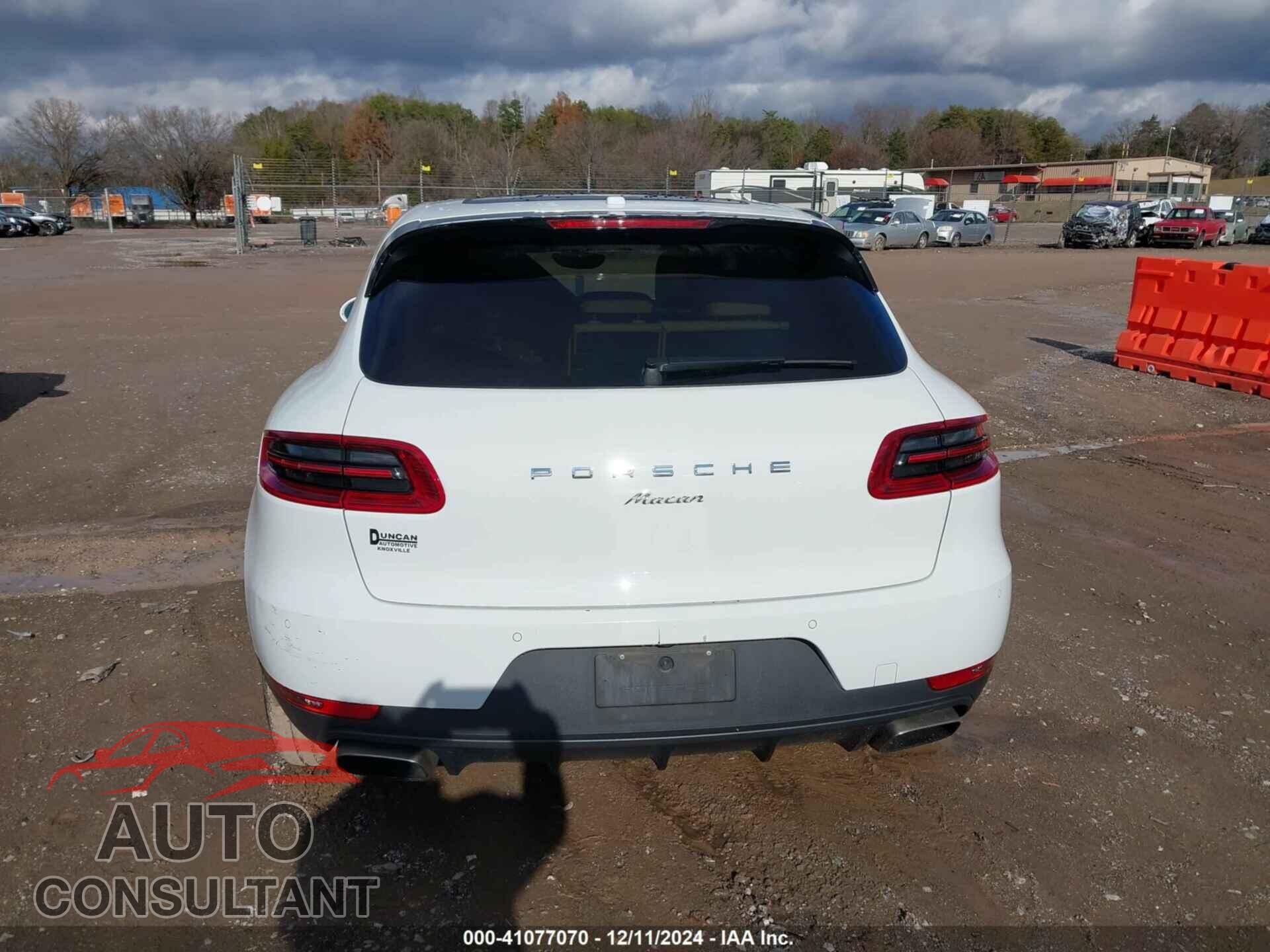 PORSCHE MACAN 2017 - WP1AA2A52HLB06191