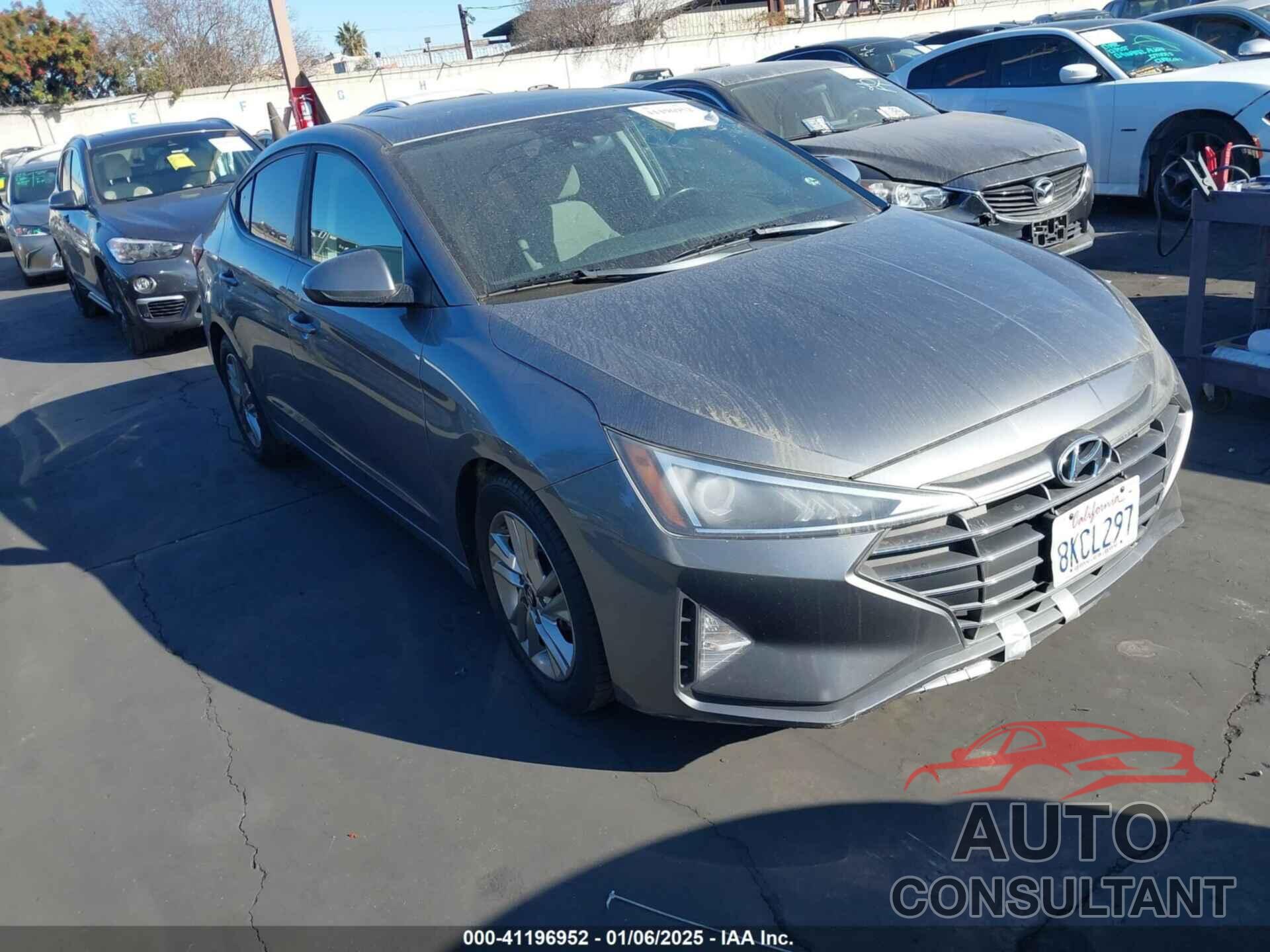 HYUNDAI ELANTRA 2019 - 5NPD84LF9KH445604