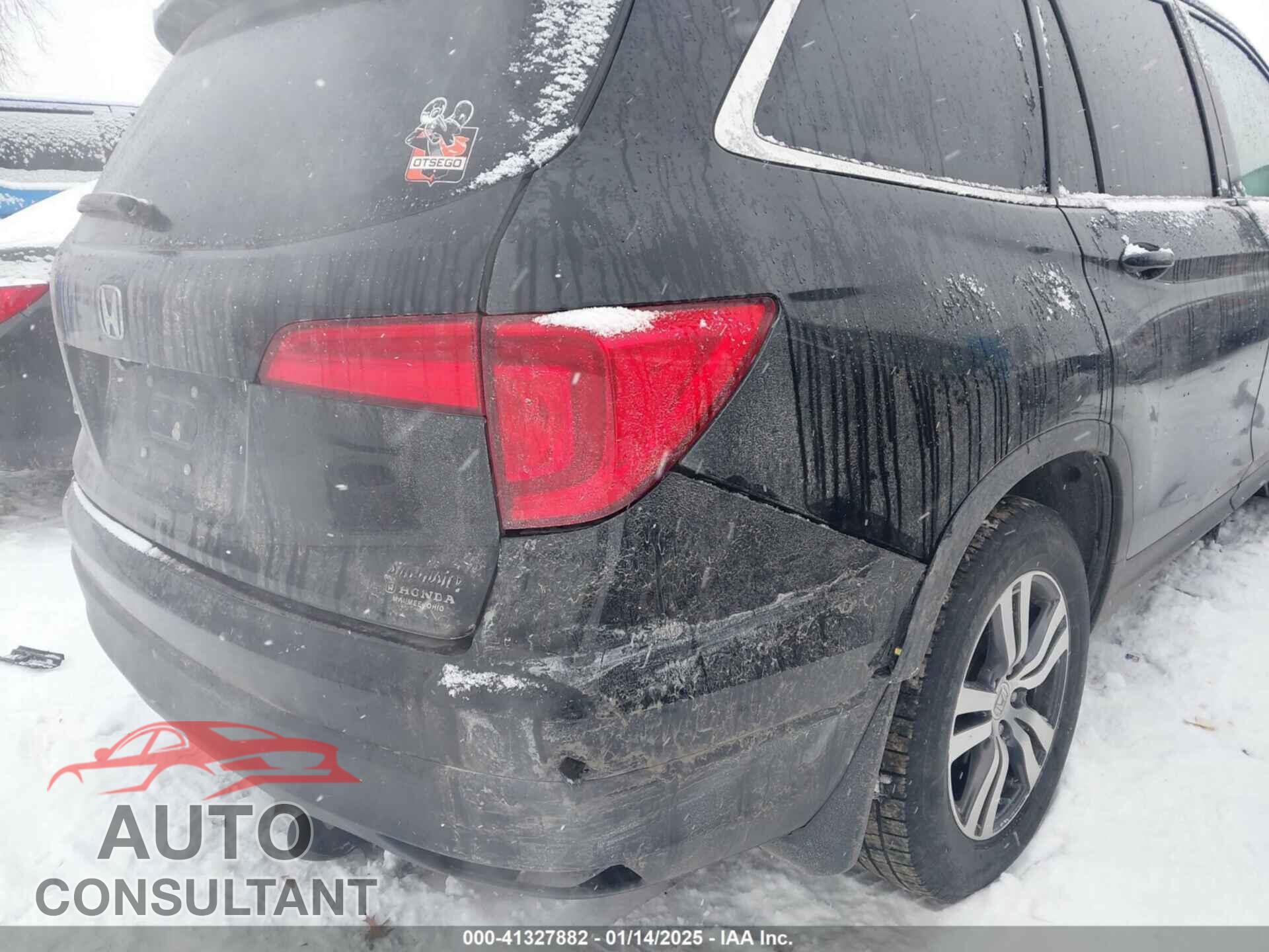 HONDA PILOT 2017 - 5FNYF5H56HB020569
