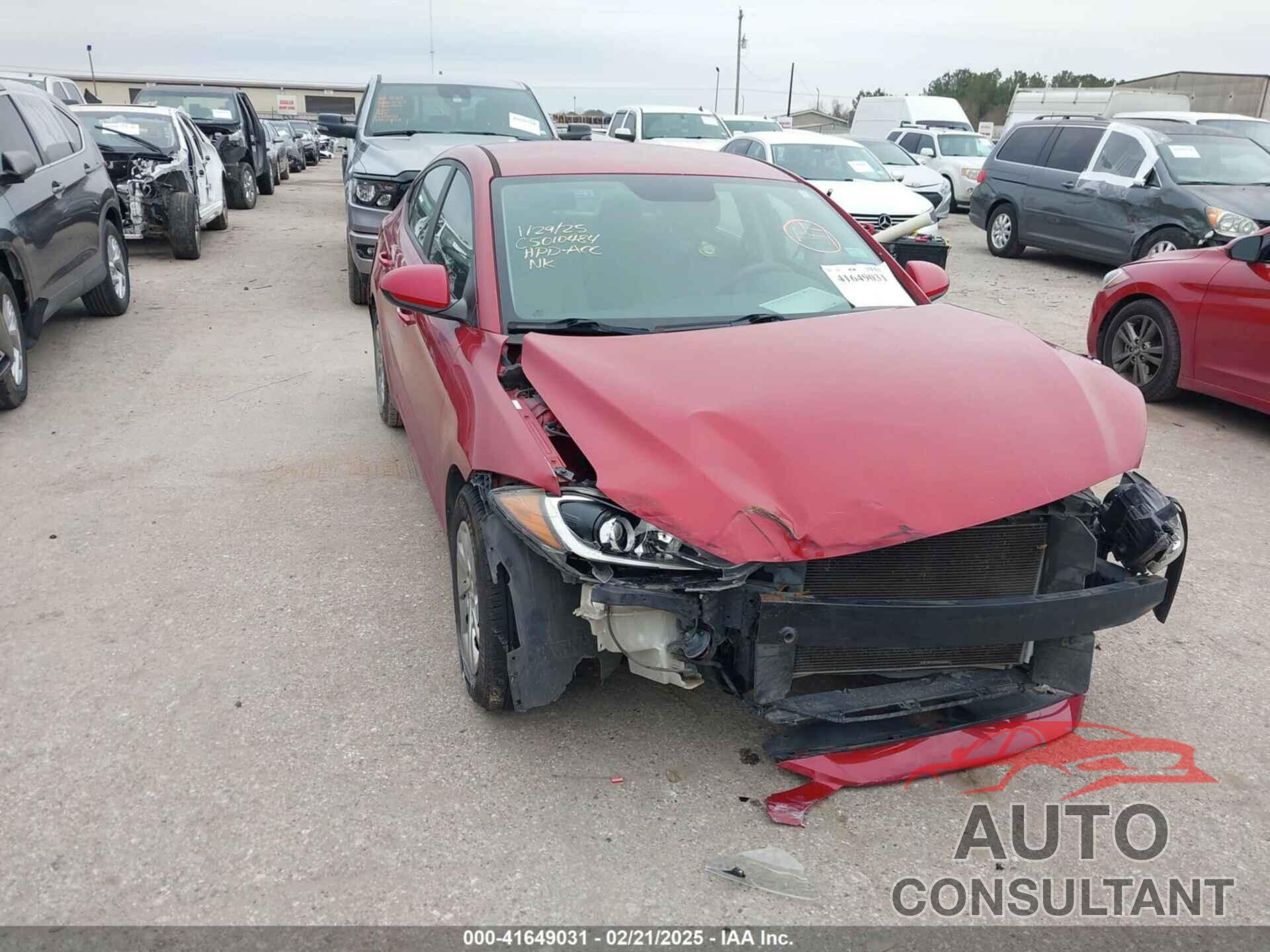HYUNDAI ELANTRA 2017 - KMHD74LF8HU173608