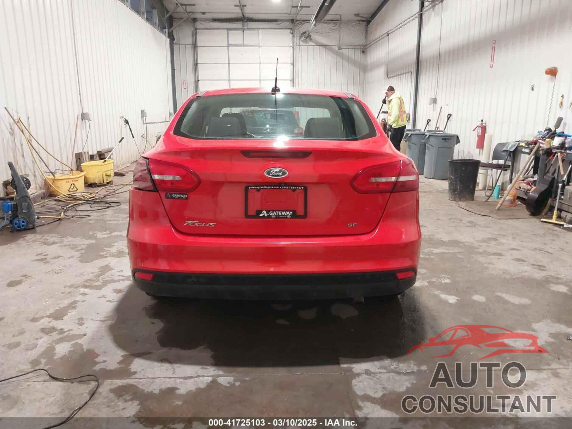 FORD FOCUS 2017 - 1FADP3F25HL231838