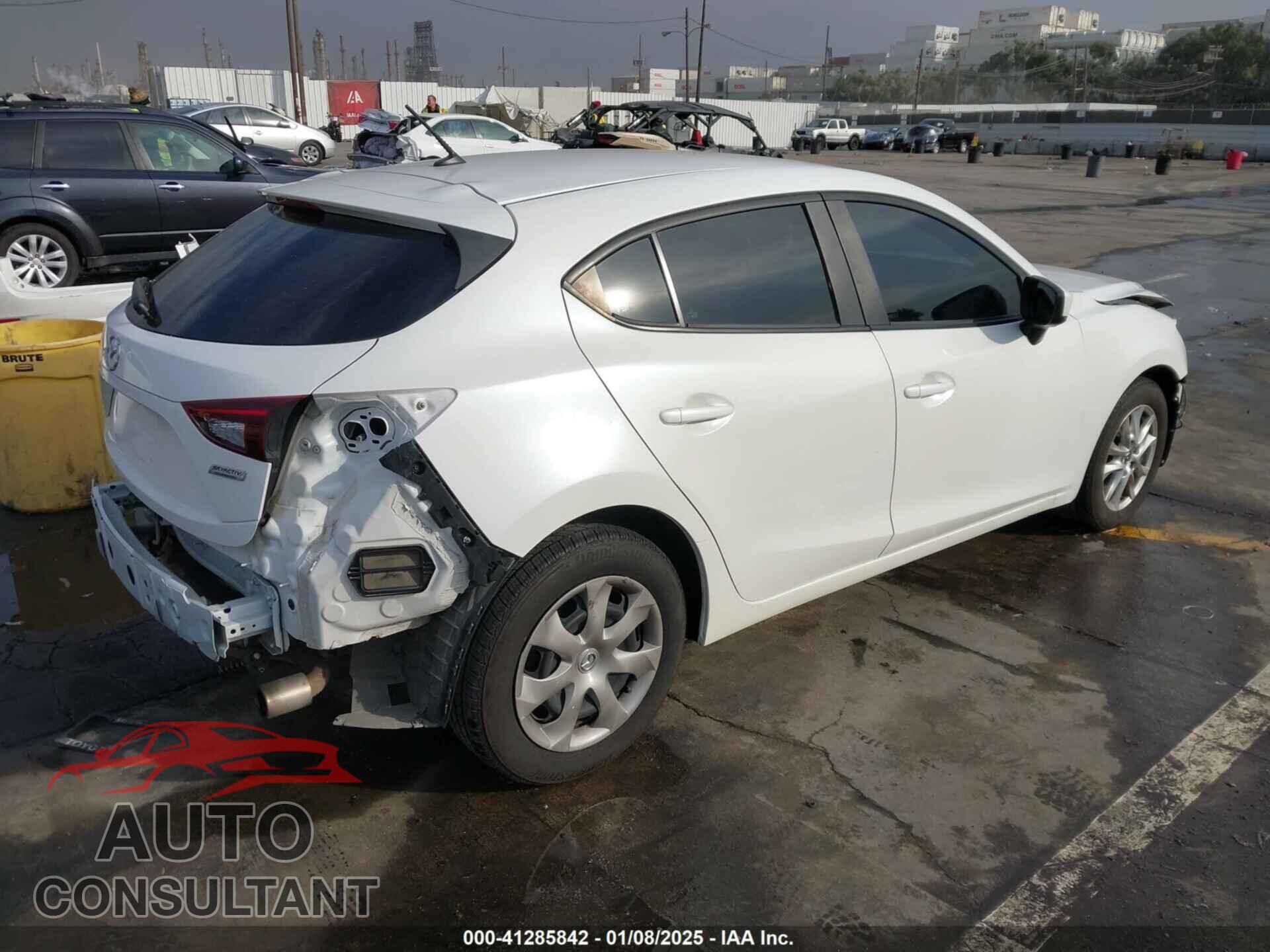 MAZDA MAZDA3 2018 - 3MZBN1K76JM224301