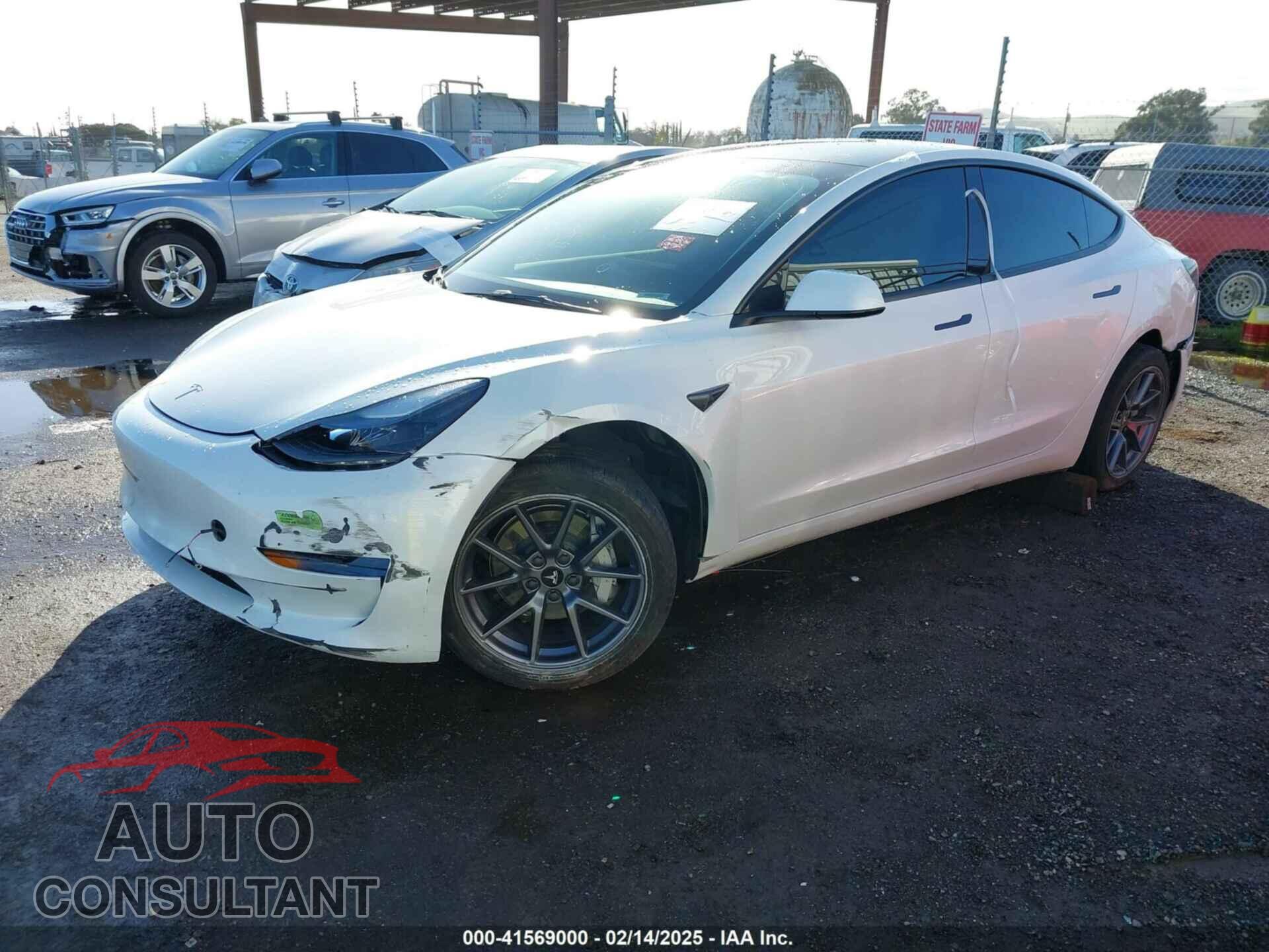 TESLA MODEL 3 2023 - 5YJ3E1EA5PF598393