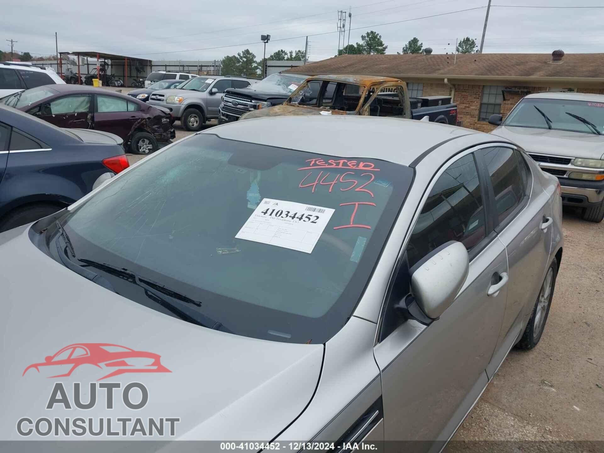 KIA OPTIMA 2011 - KNAGM4A76B5141812