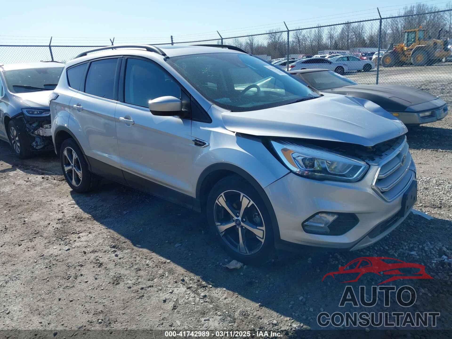 FORD ESCAPE 2018 - 1FMCU0HD5JUA08271