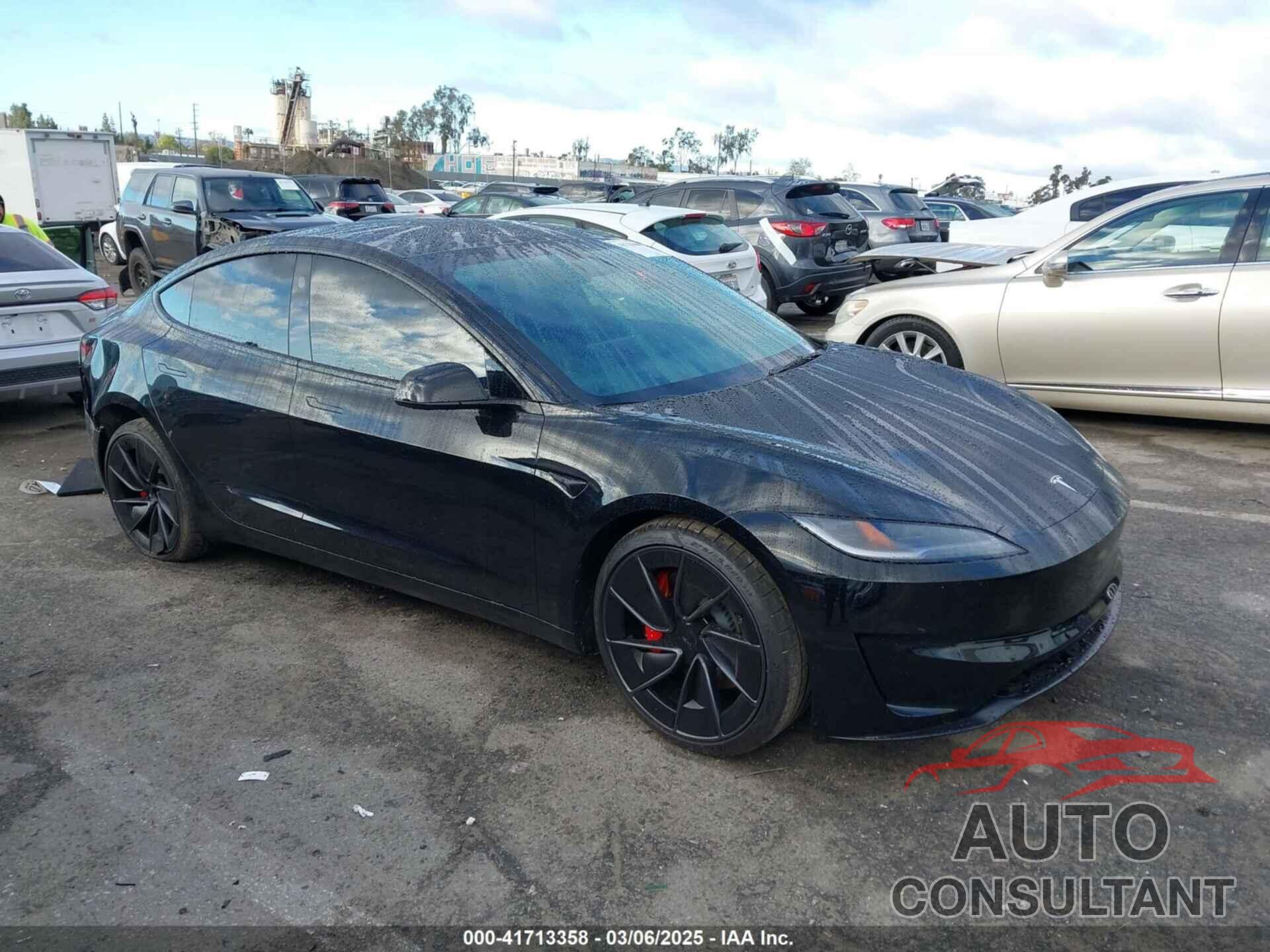 TESLA MODEL 3 2024 - 5YJ3E1ET5RF885527