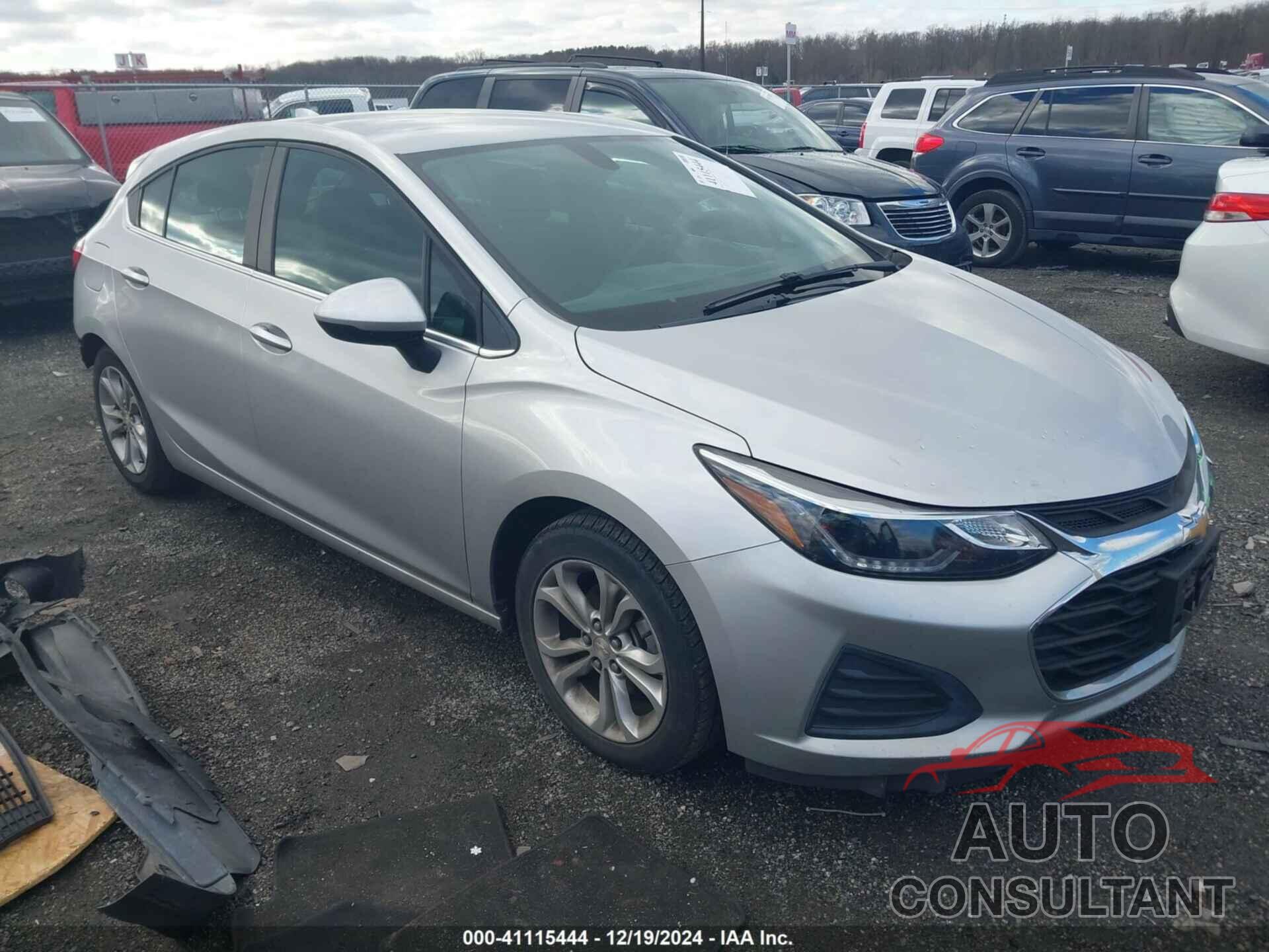 CHEVROLET CRUZE 2019 - 3G1BE6SM6KS543760