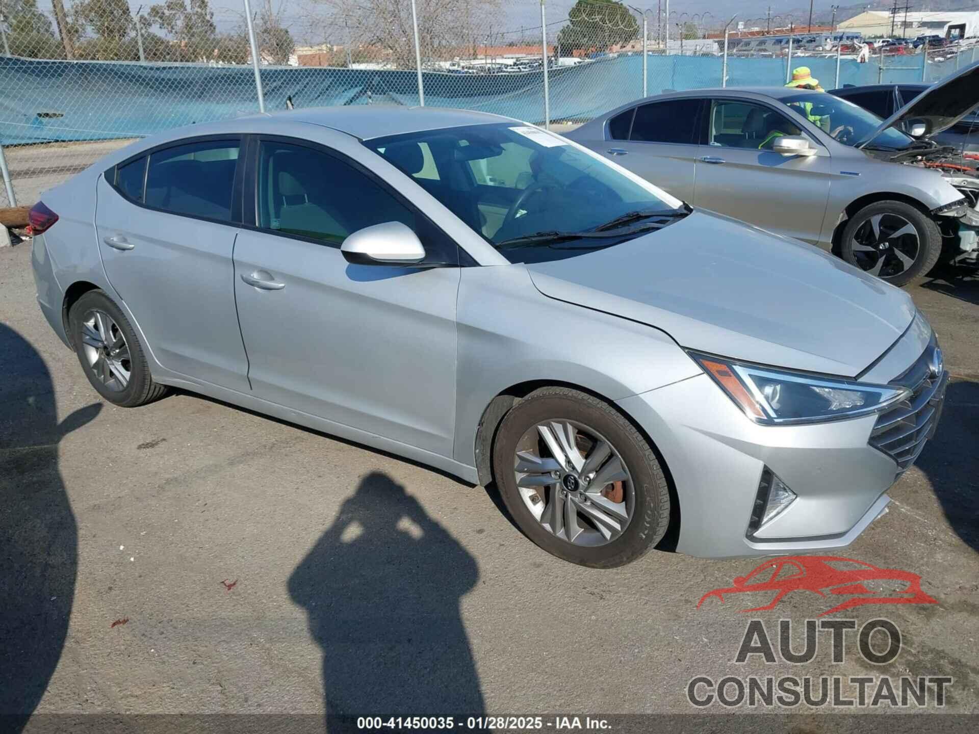 HYUNDAI ELANTRA 2020 - 5NPD84LF0LH532695