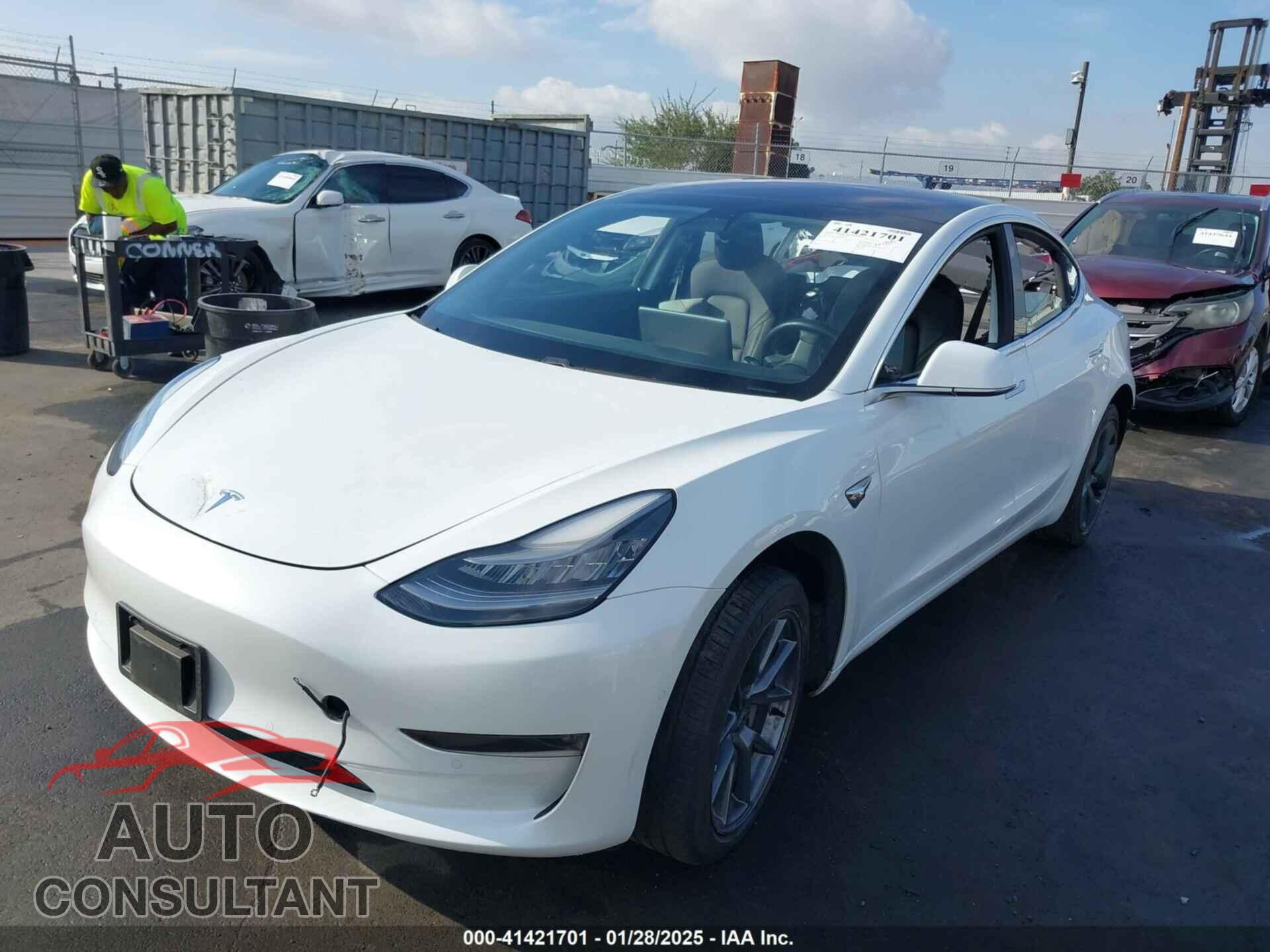 TESLA MODEL 3 2018 - 5YJ3E1EA8JF041002