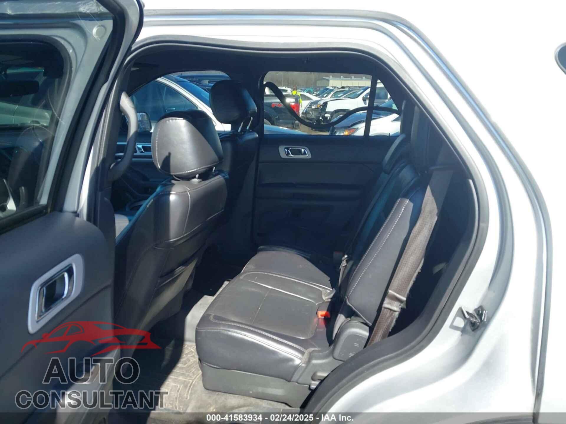 FORD EXPLORER 2011 - 1FMHK8D85BGA11352