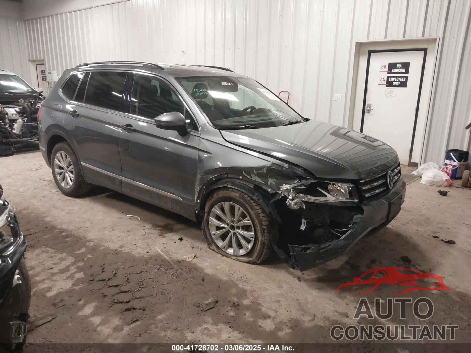 VOLKSWAGEN TIGUAN 2018 - 3VV2B7AXXJM046409