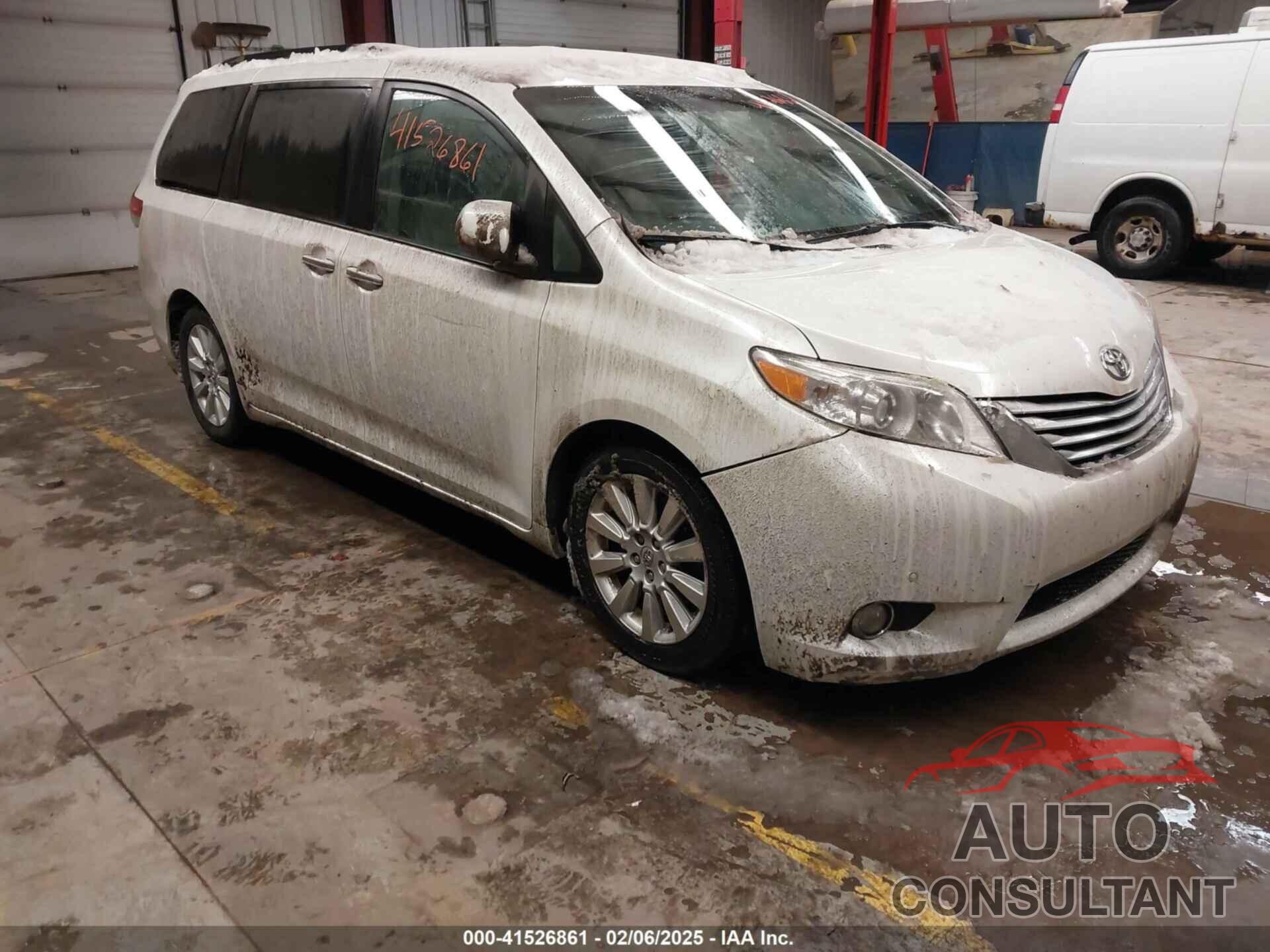 TOYOTA SIENNA 2011 - 5TDDK3DC0BS005250