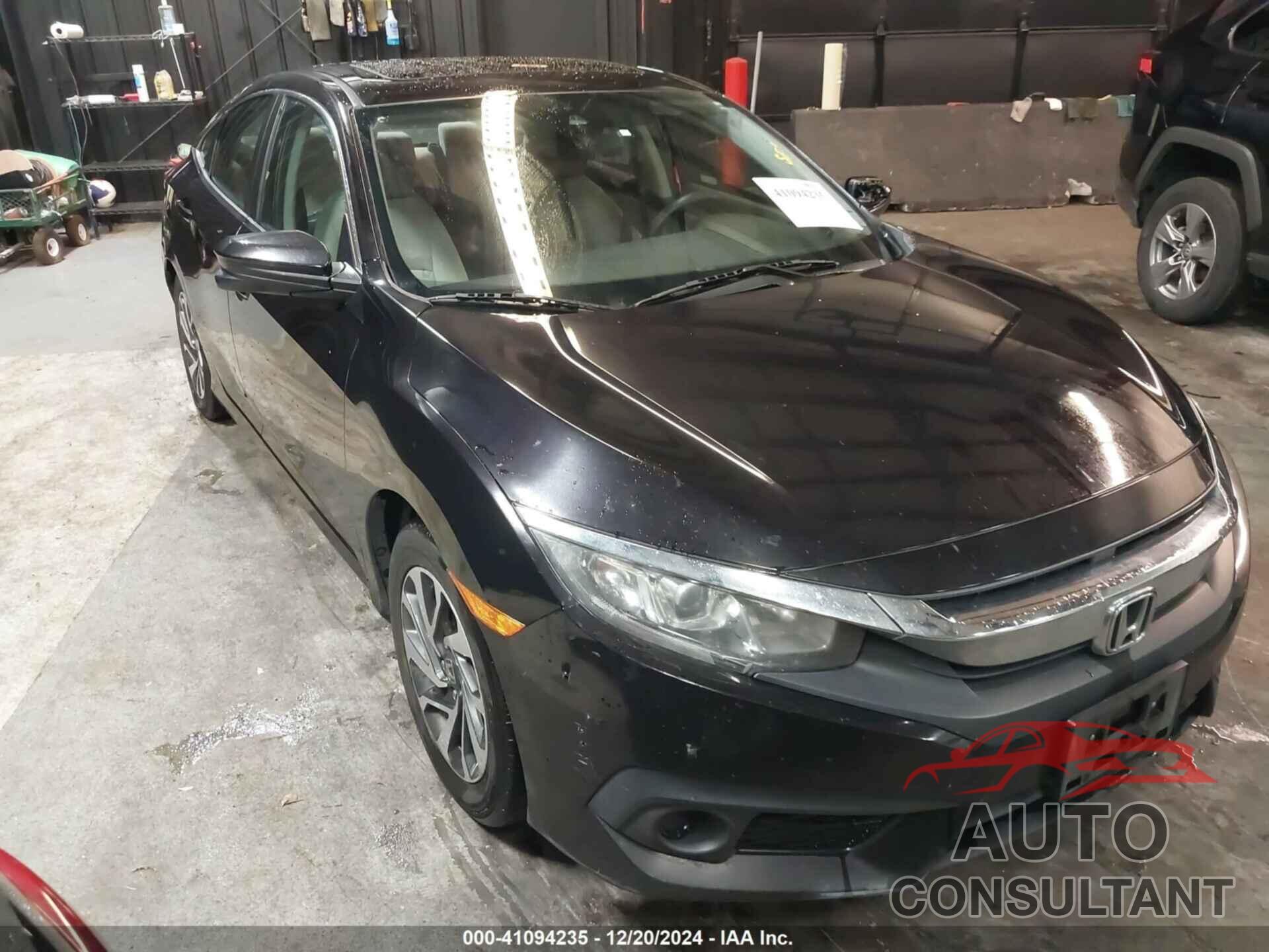 HONDA CIVIC 2018 - 2HGFC2F82JH592719