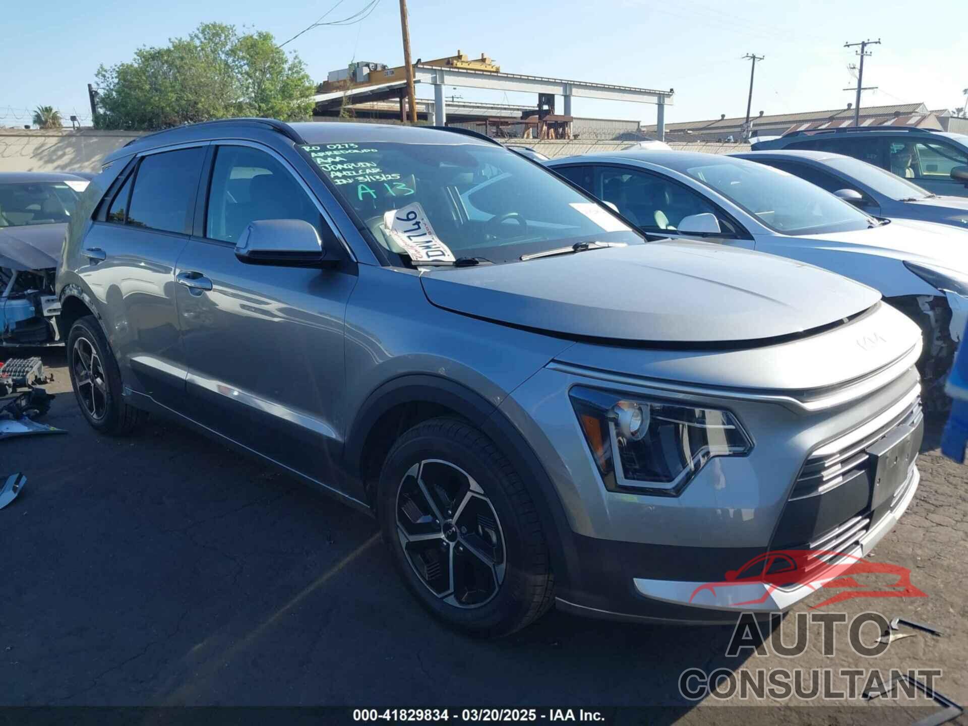 KIA NIRO 2023 - KNDCR3LE6P5051446