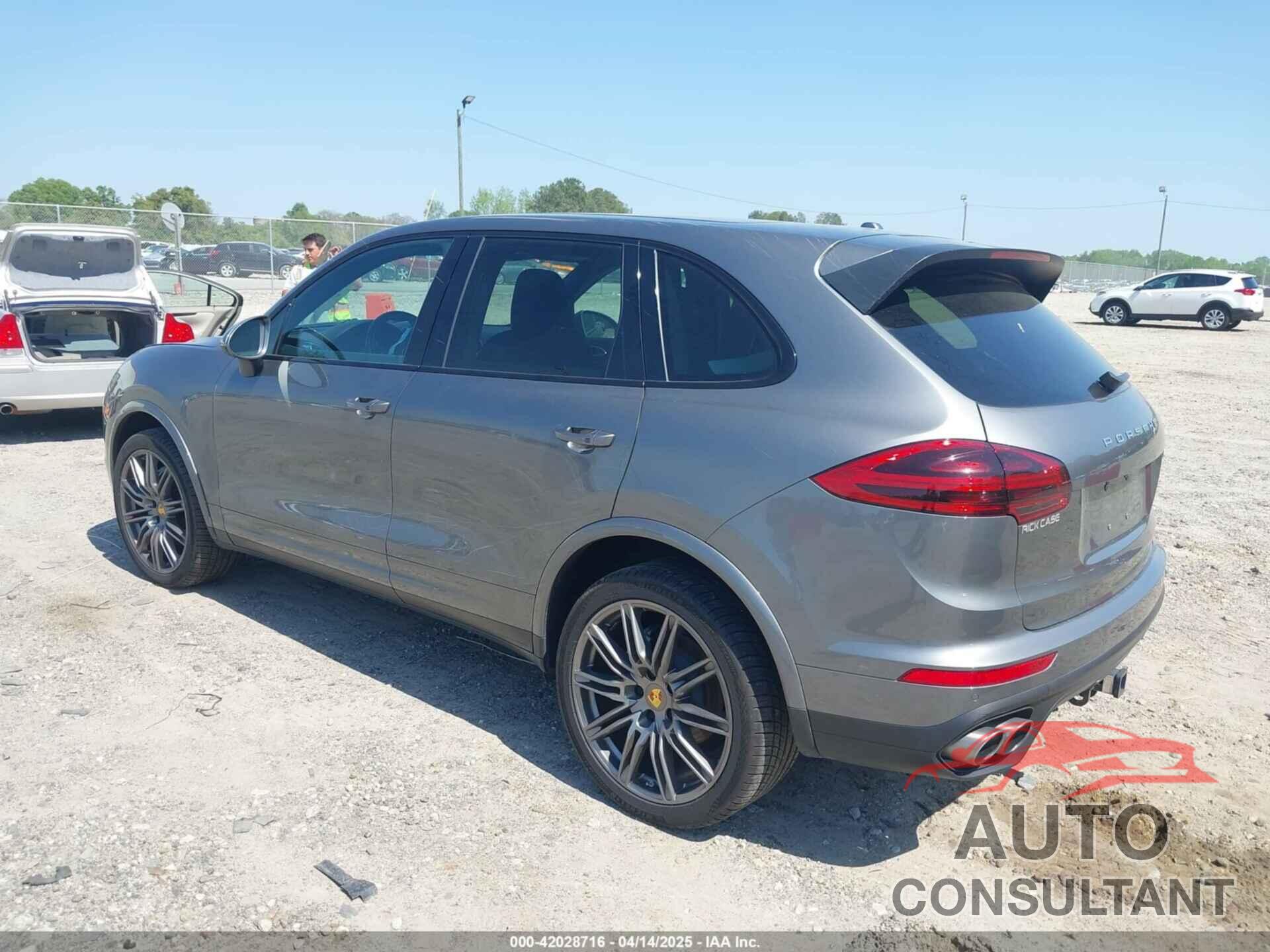PORSCHE CAYENNE 2018 - WP1AB2A21JLA60264