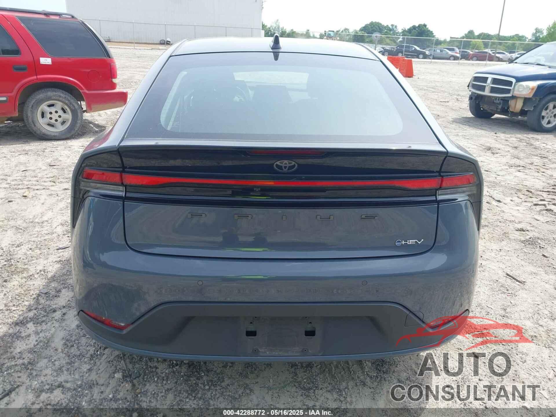 TOYOTA PRIUS 2023 - JTDACAAU5P3008431