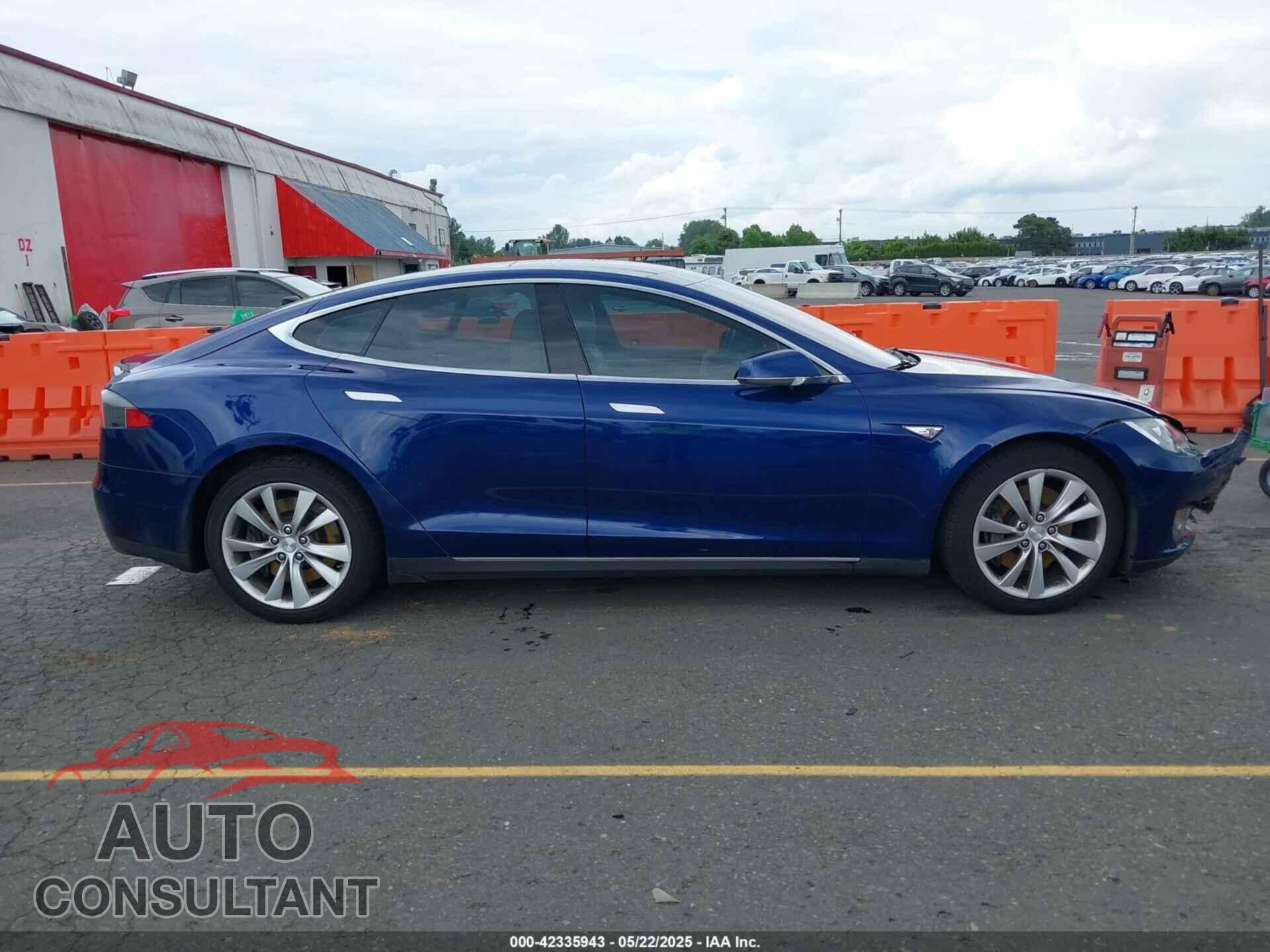 TESLA MODEL S 2015 - 5YJSA1H22FF095964