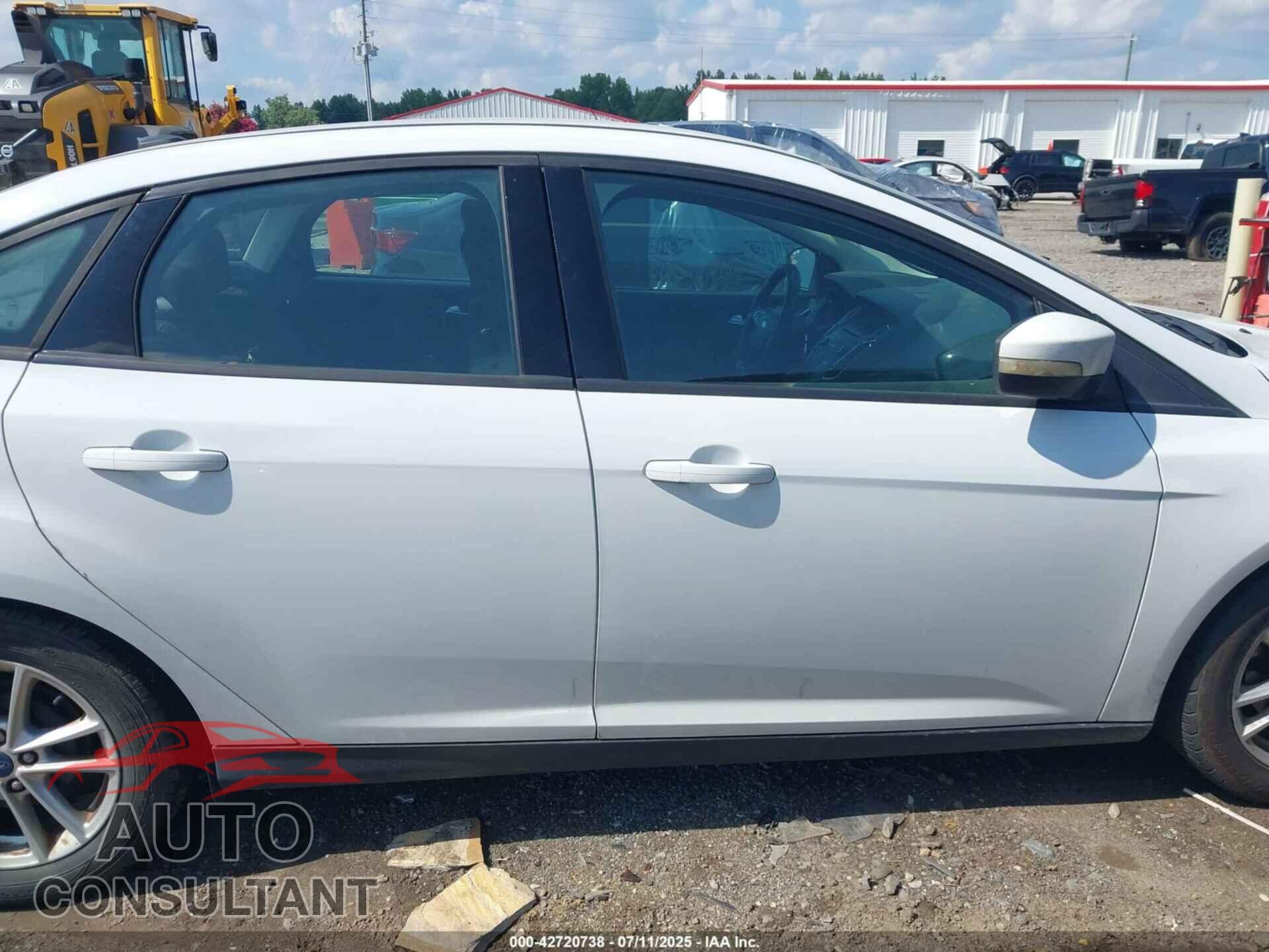 FORD FOCUS 2016 - 1FADP3F20GL365851