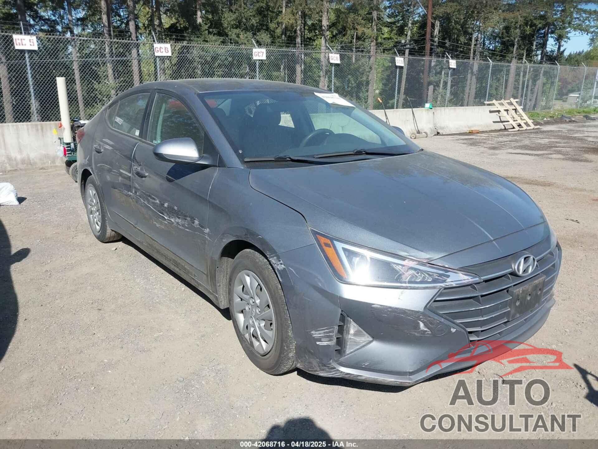 HYUNDAI ELANTRA 2019 - KMHD74LF1KU804058