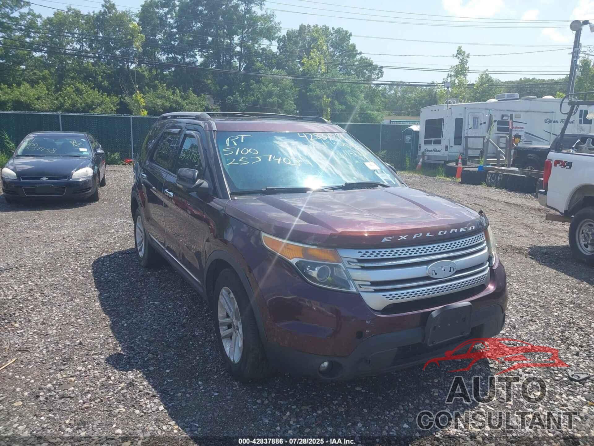 FORD EXPLORER 2011 - 1FMHK8D80BGA40676