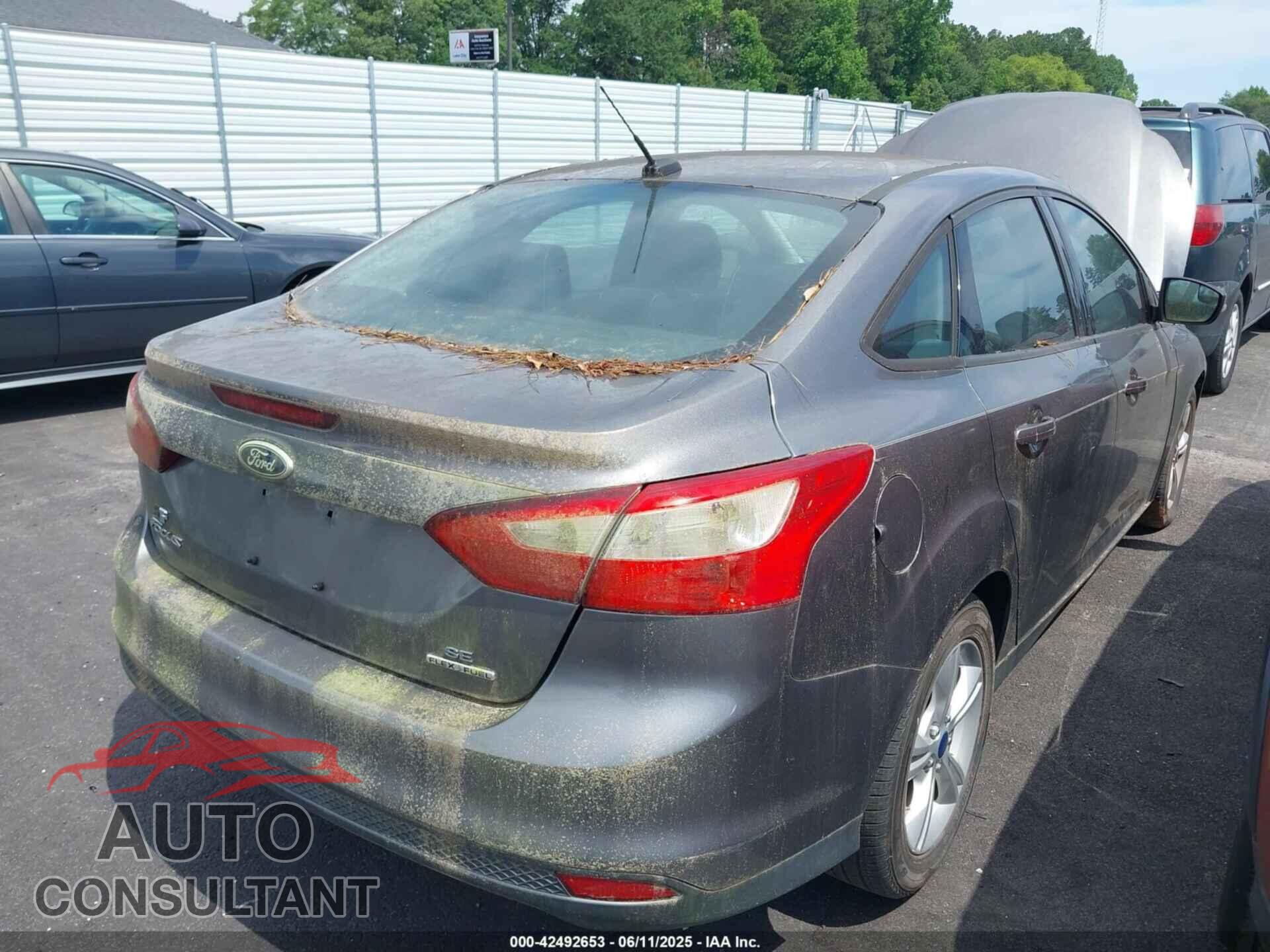 FORD FOCUS 2014 - 1FADP3F27EL371675